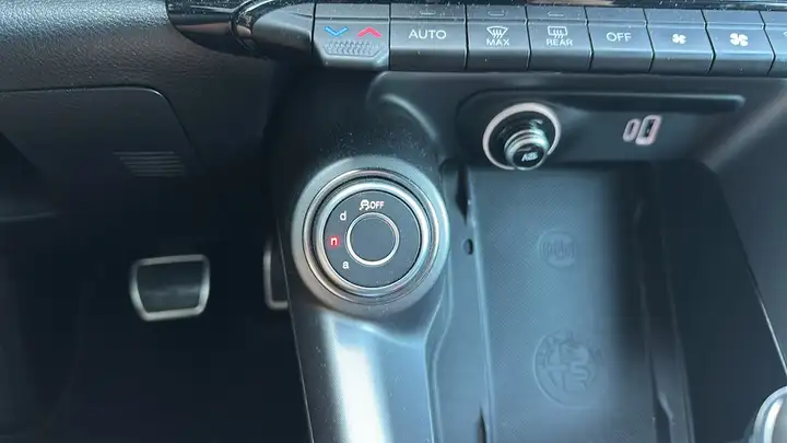 Alfa Romeo Tonale 1.5 MHEV GASOLINA VELOCE FWD 2023, foto 24