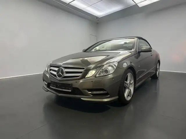 Mercedes-Benz E 500 CABRIO AMG - LINE*SCHECKHEFT*VOLL + SAUBER