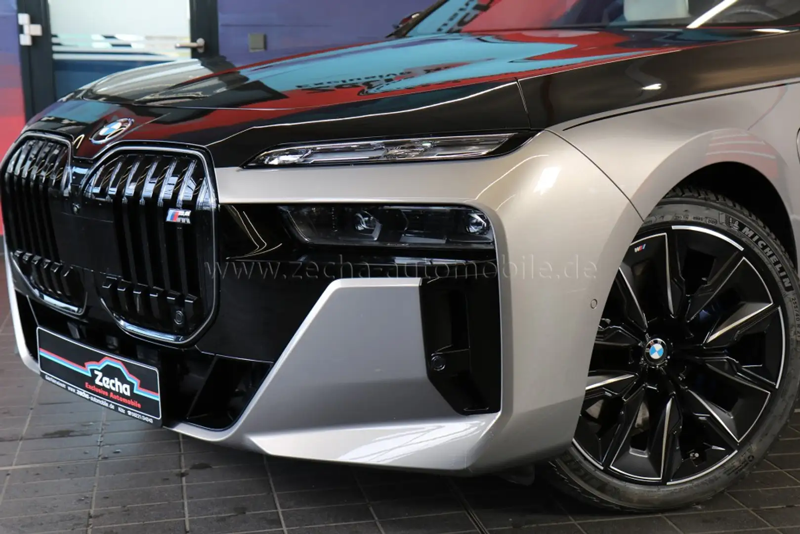 BMW 760 e ExecSeating.M-PerfPaket.TV.AutTürTwo Tone Gris - 2