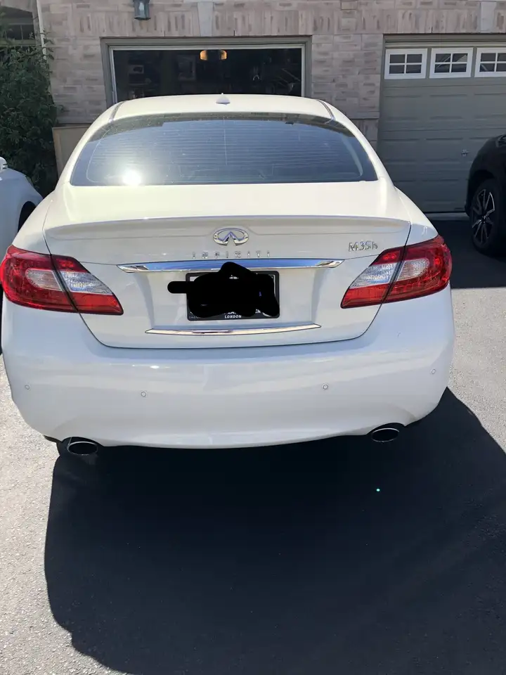 Infiniti M снимка Infiniti M