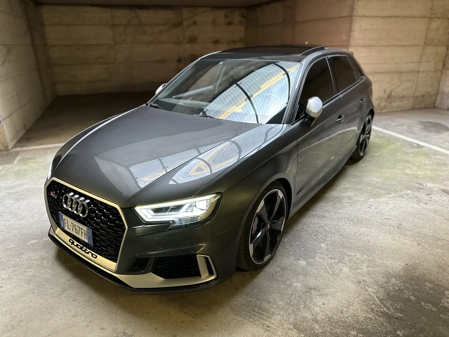 Audi RS3 Sportback 2.5 tfsi quattro s-tronic - 1