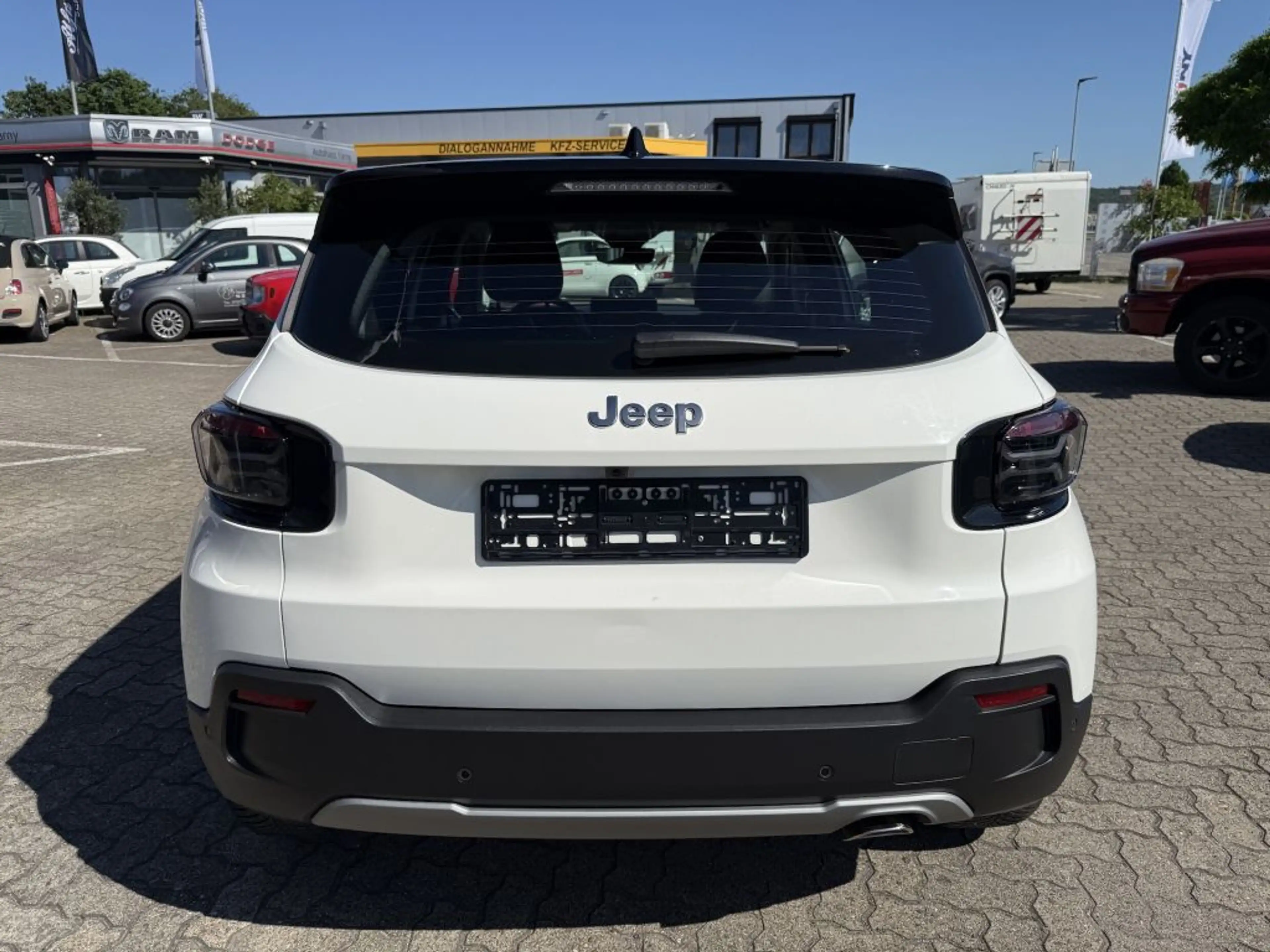 Jeep Avenger 1.2 GSE T3 Turbo-Benzin GDI Altitude — photo 6