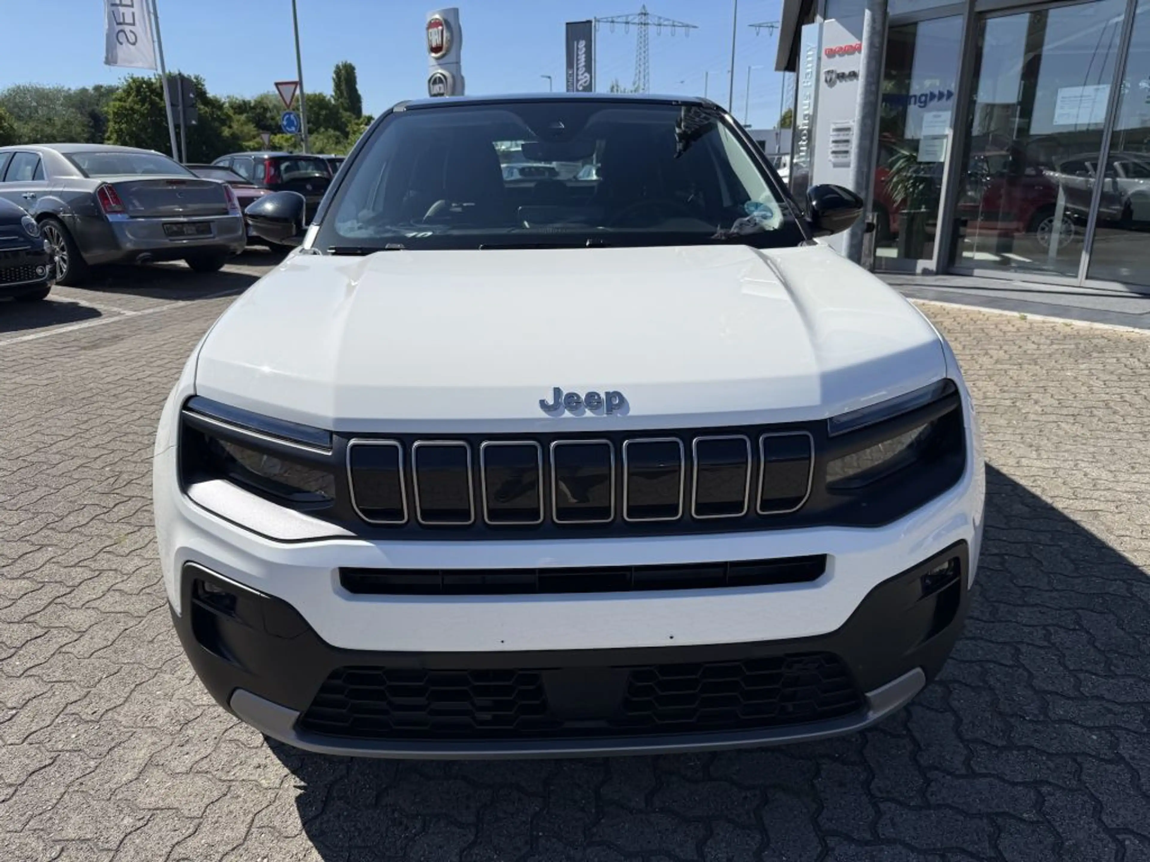 Jeep Avenger 1.2 GSE T3 Turbo-Benzin GDI Altitude — photo 2