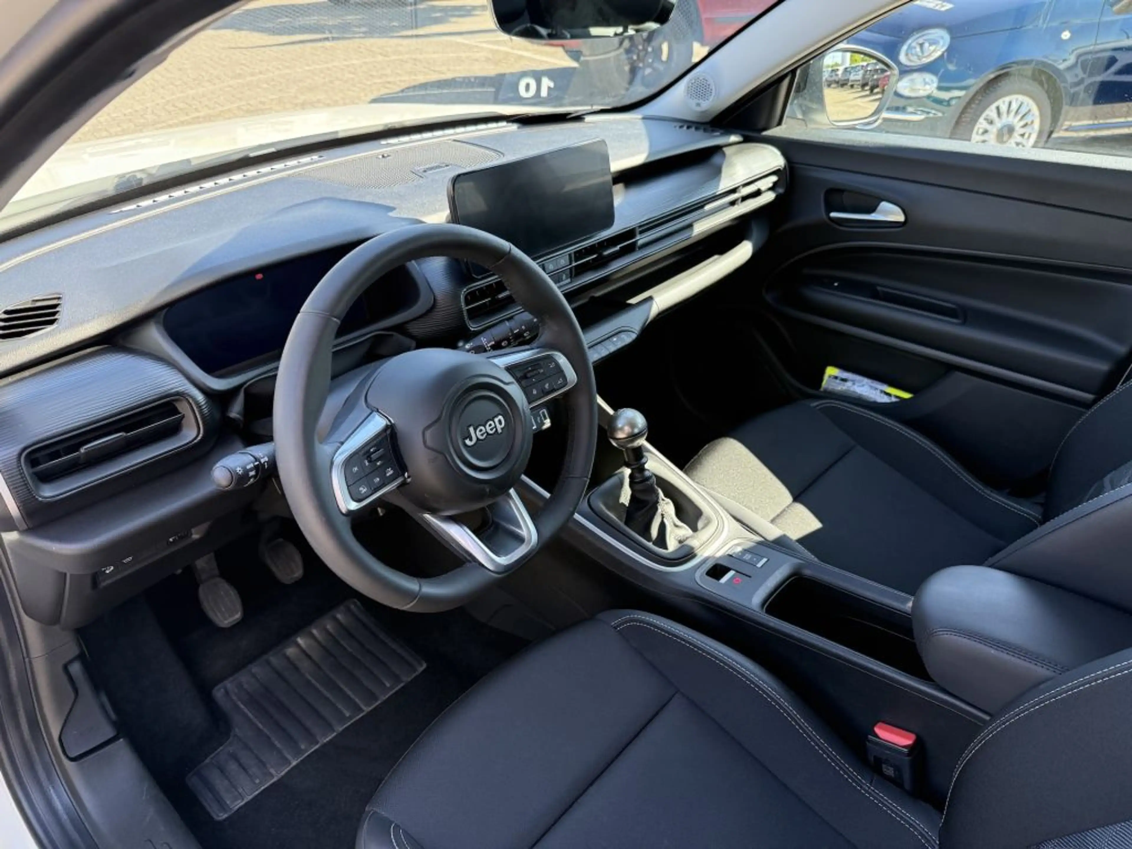 Jeep Avenger 1.2 GSE T3 Turbo-Benzin GDI Altitude — photo 11