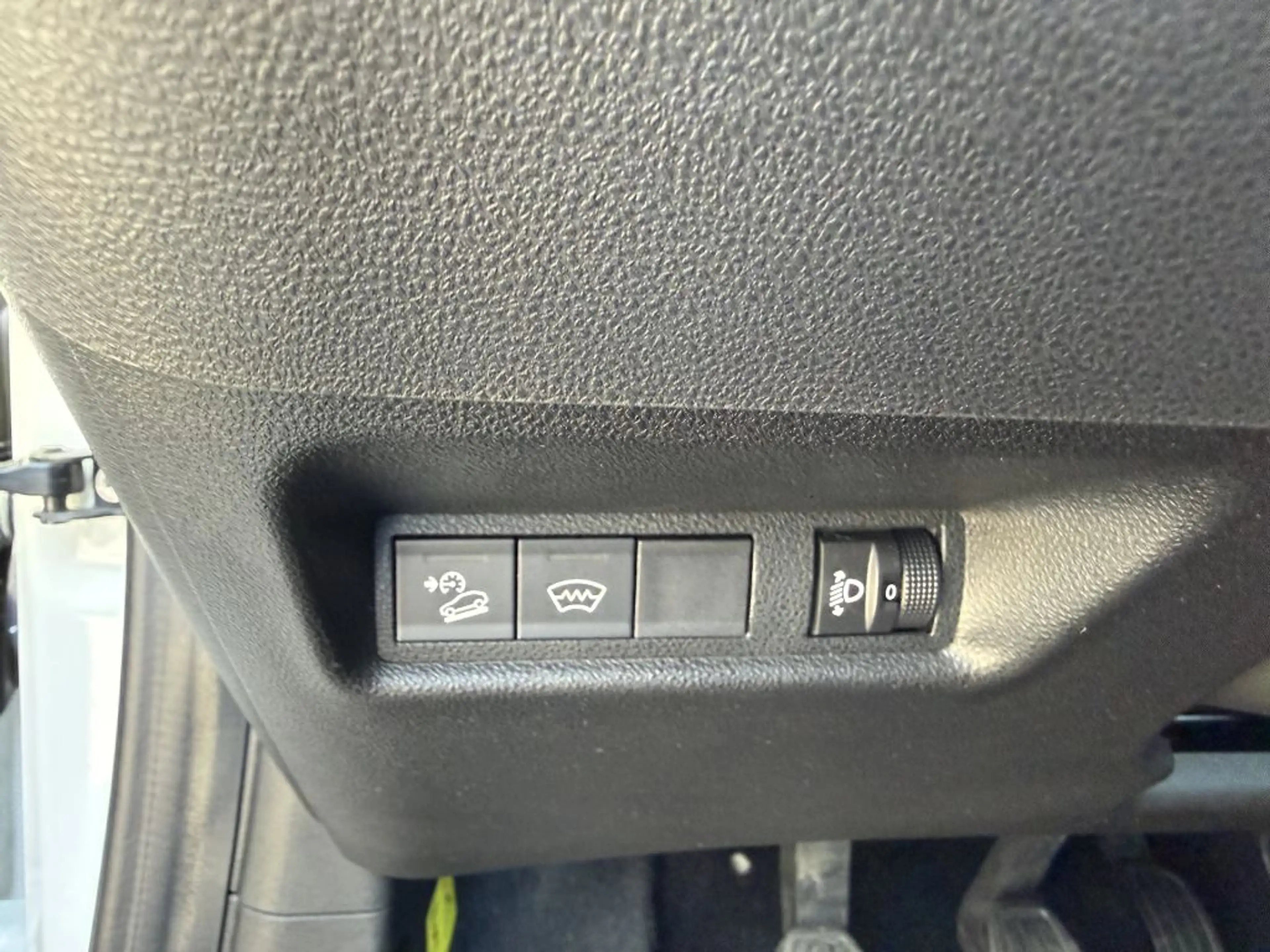 Jeep Avenger 1.2 GSE T3 Turbo-Benzin GDI Altitude — photo 15