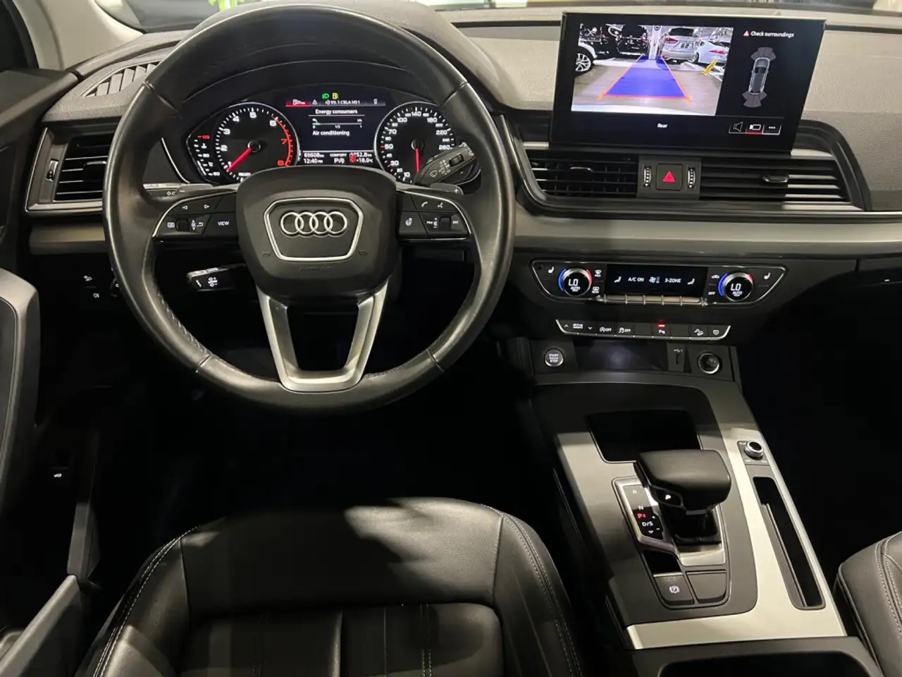 Audi Q5 снимка Audi Q5