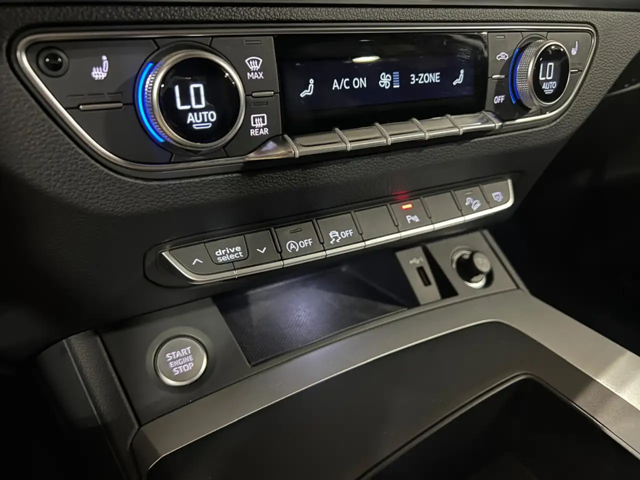 Audi Q5 снимка Audi Q5