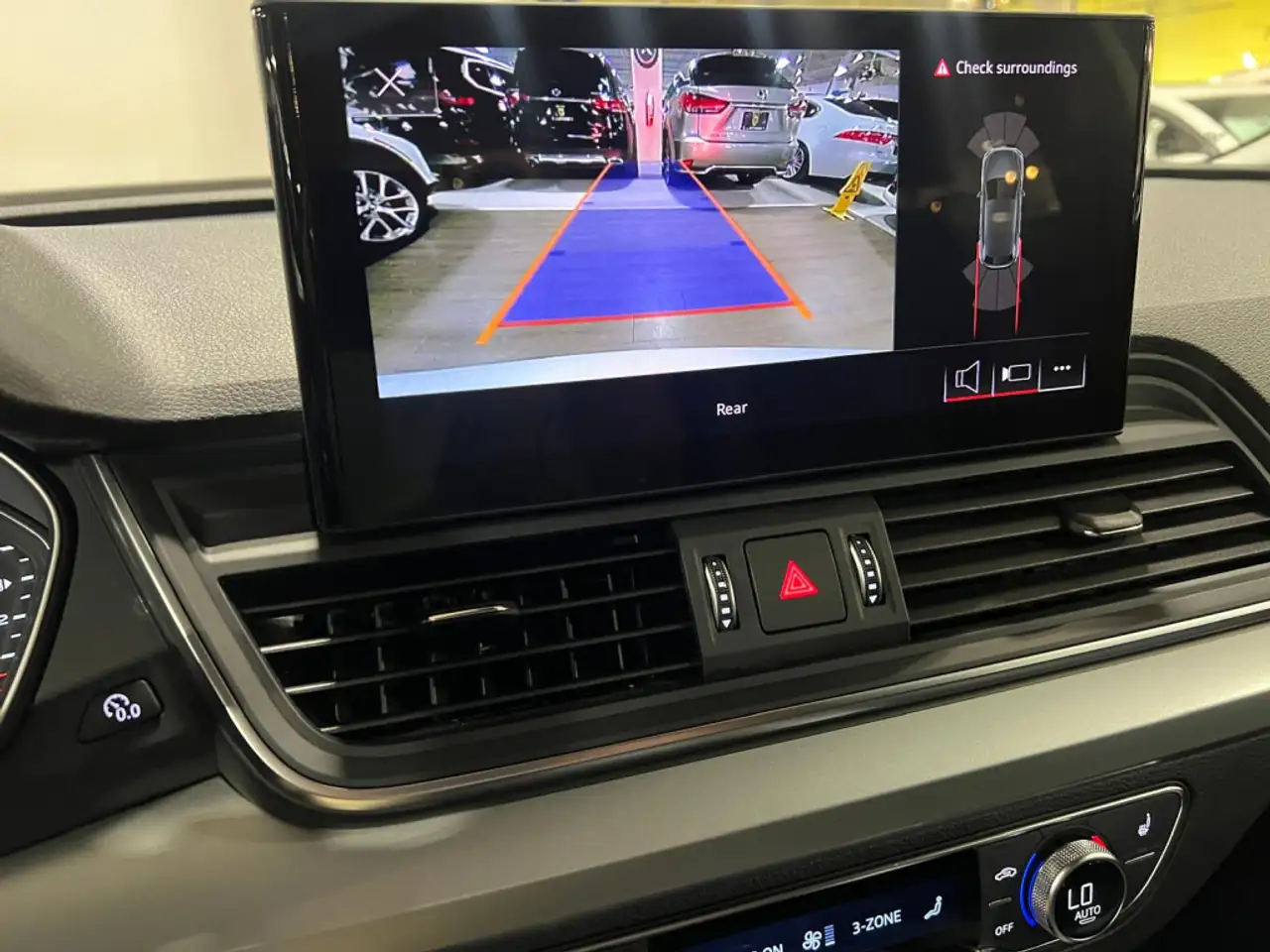 Audi Q5 снимка Audi Q5