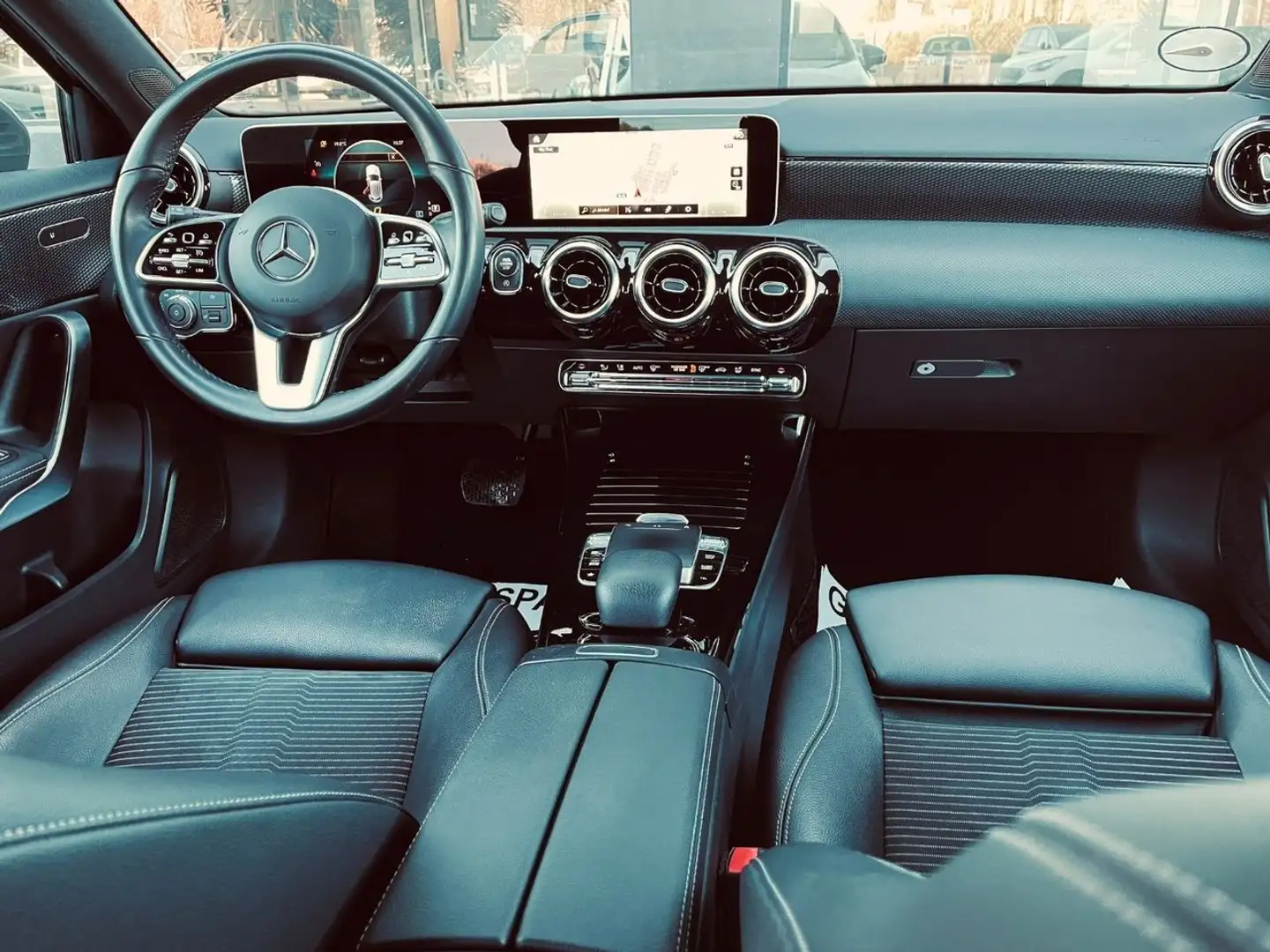 Mercedes-Benz A 180 d Gris - 2