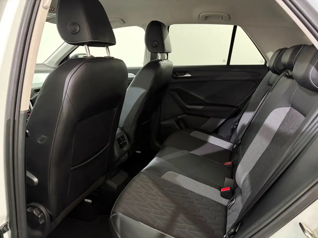 Volkswagen T-Roc 2.0 TDI SCR Goal DSG *LED*ACC*RFK*NAVI* 10