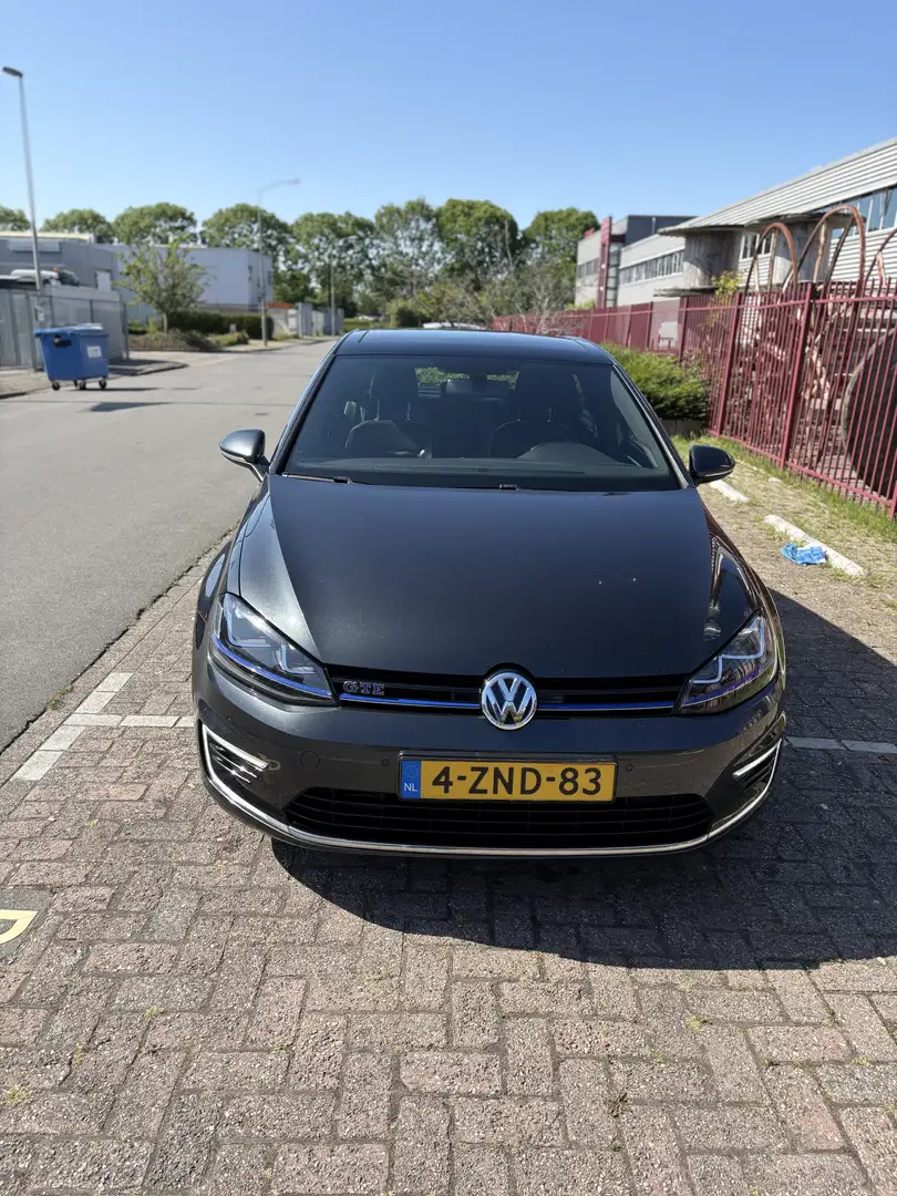 Volkswagen Golf 1.4 TSI GTE Grijs - 1