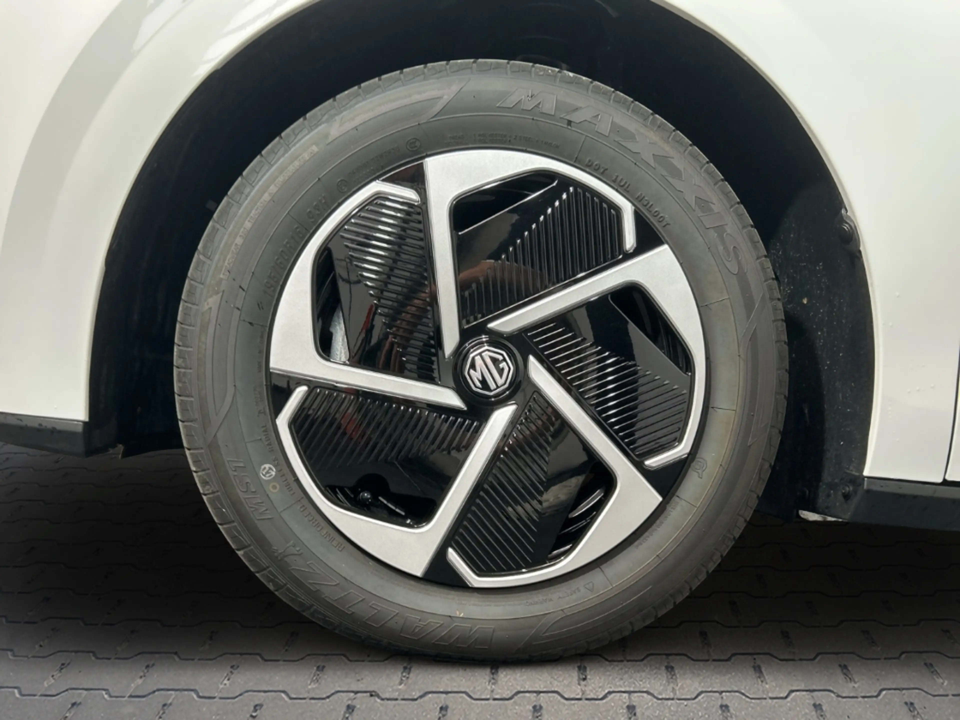 MG MG4 Comfort 54kWh *SHZ* *Klima* *I-Smart* — photo 9