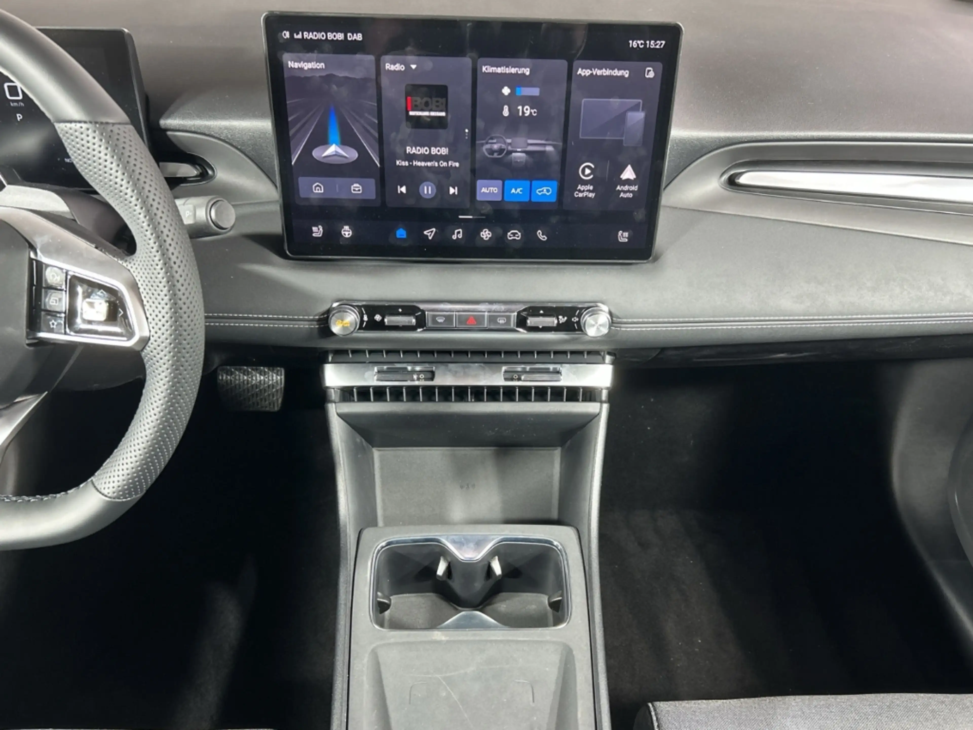 MG MG4 Comfort 54kWh *SHZ* *Klima* *I-Smart* — photo 12