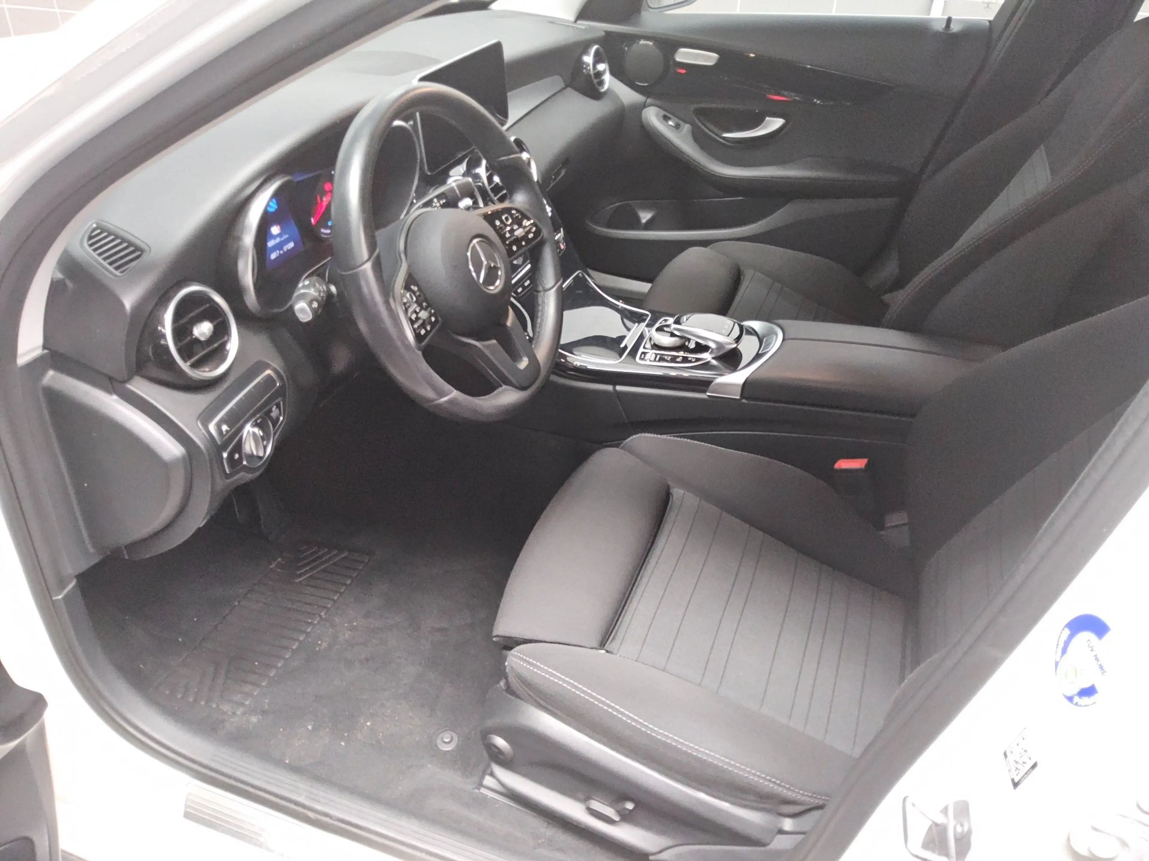 Mercedes-Benz C 300 T de Avantgarde Navi LED AHK RFK Distr. — photo 8
