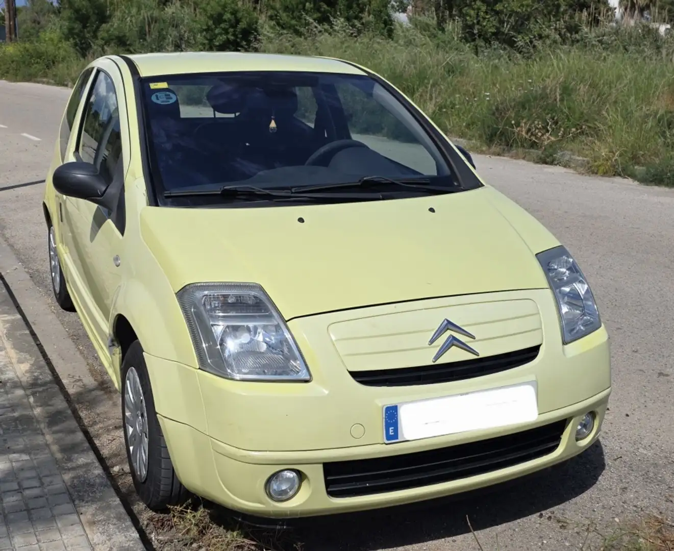 Citroen C2 1.4i Audace Amarillo - 2