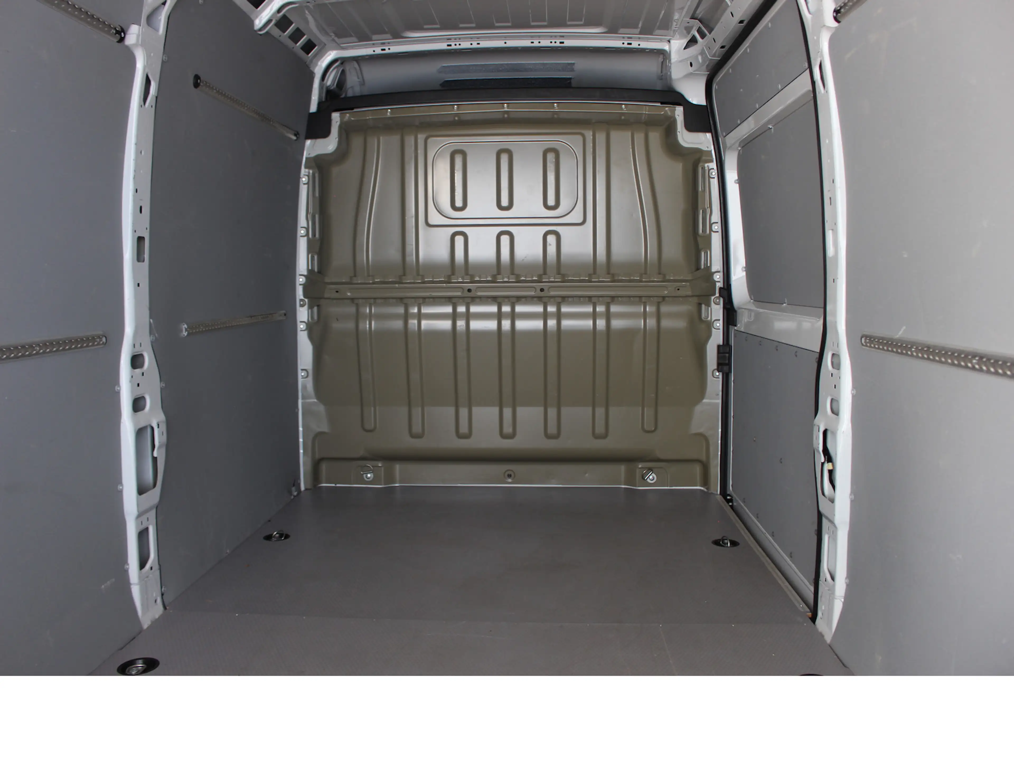 Citroen Jumper 3,5 L3H2 Heavy BlueHDi 180 Automatik — photo 13