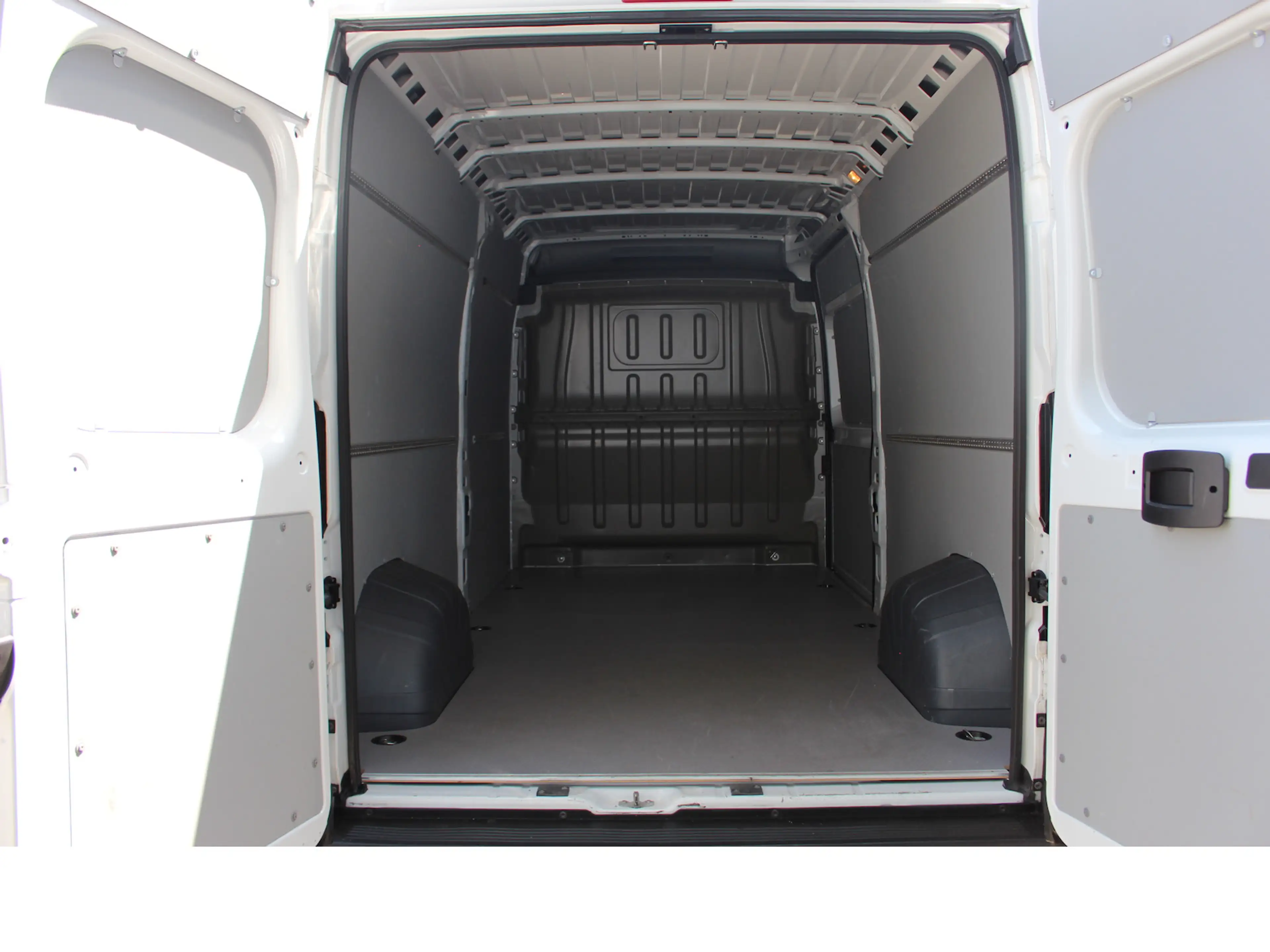 Citroen Jumper 3,5 L3H2 Heavy BlueHDi 180 Automatik — photo 12