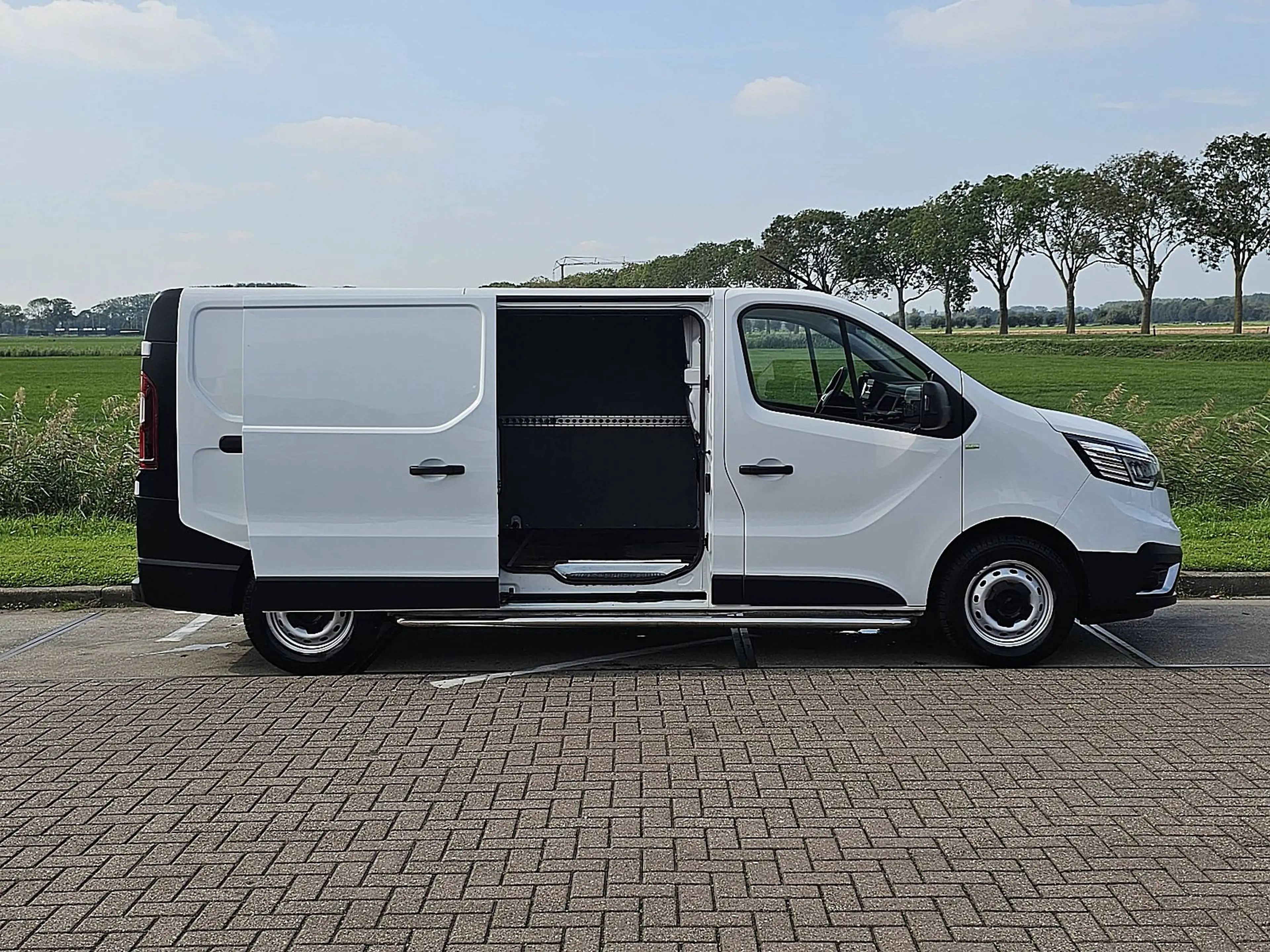 Renault Trafic 2.0 DCI L2H1 Airco Trekhaak — photo 13