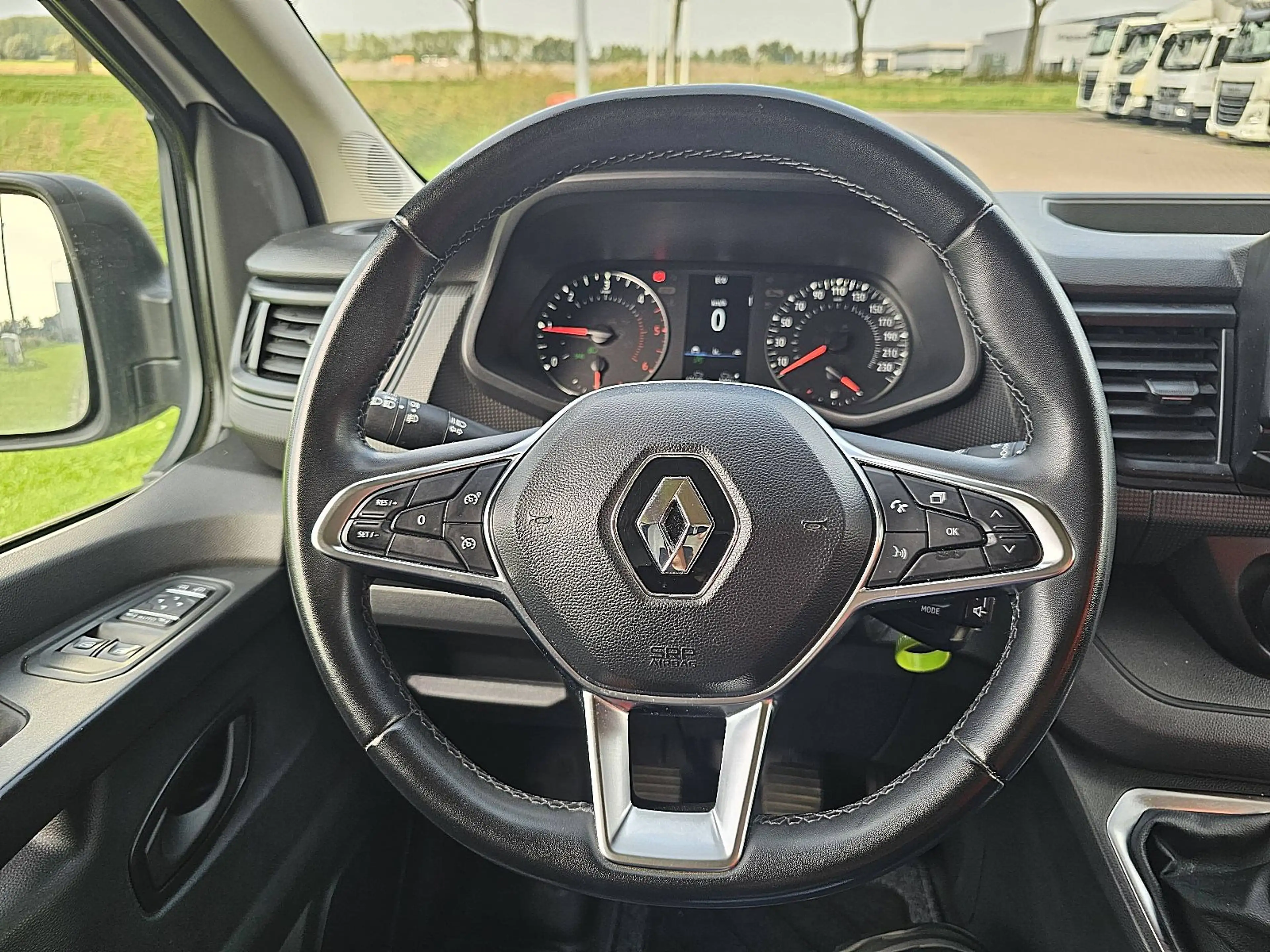 Renault Trafic 2.0 DCI L2H1 Airco Trekhaak — photo 11