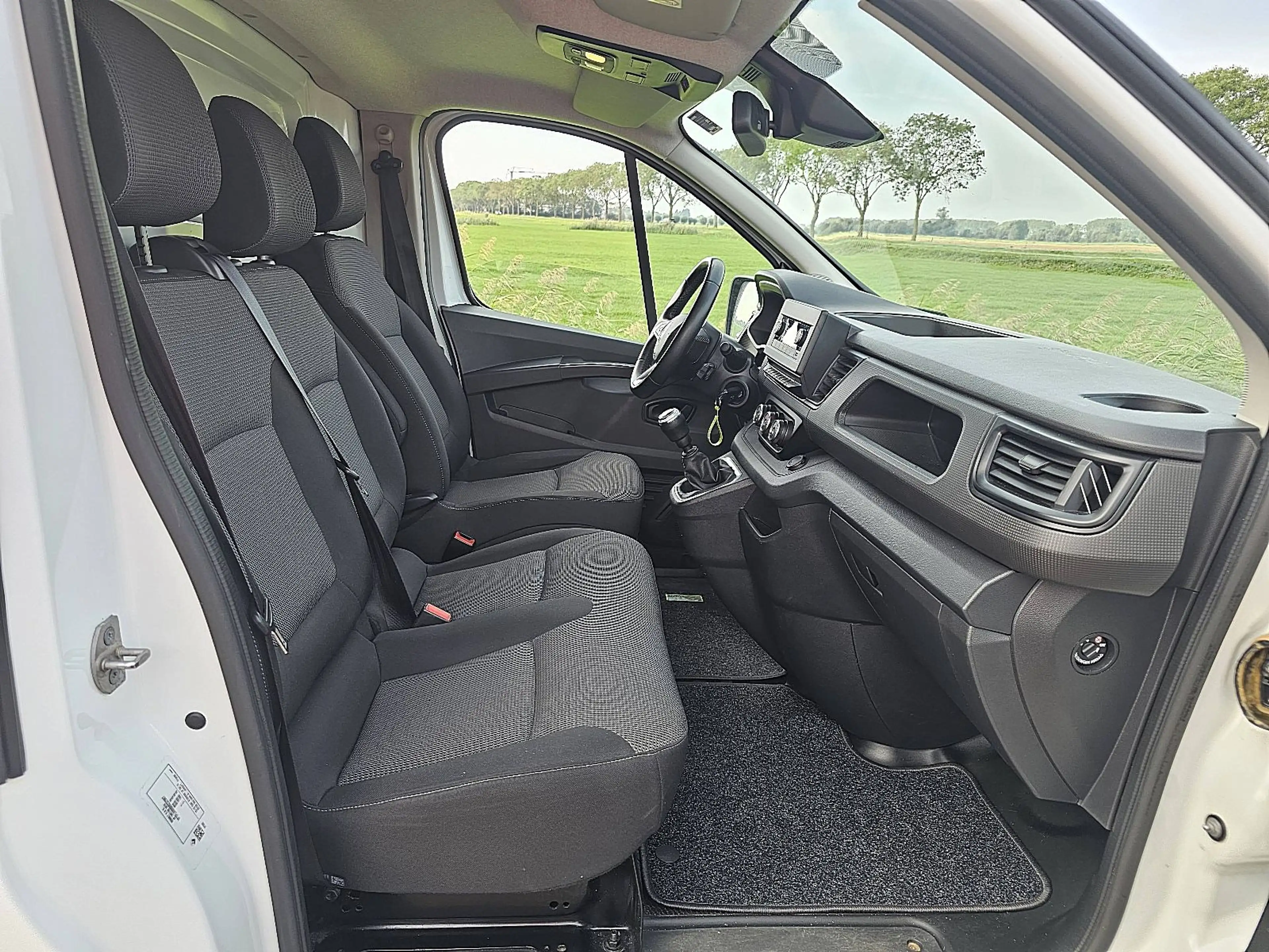 Renault Trafic 2.0 DCI L2H1 Airco Trekhaak — photo 7