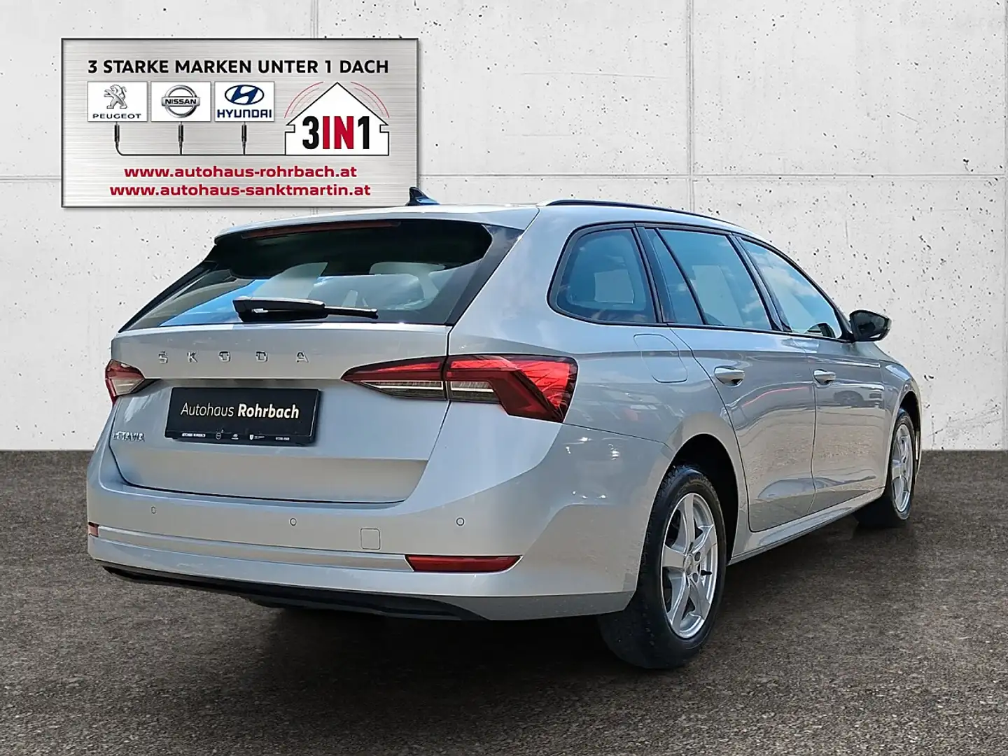Skoda Octavia Combi 2,0 TDI Ambition Silber - 2