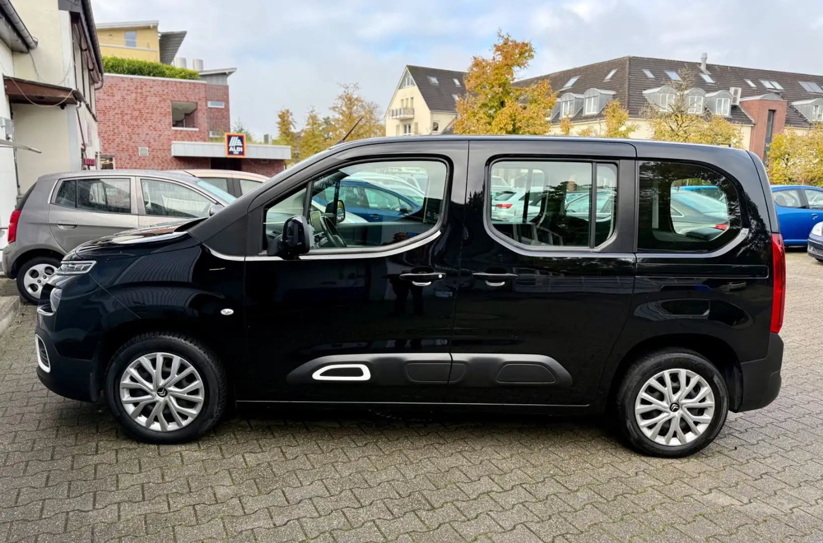 Citroen Berlingo Feel M*aus erster Hand* Schwarz - 2