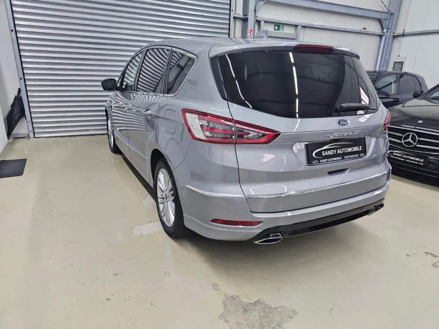 Ford S-Max Vignale AWD 7.Sitzer Kamer Vor+Hi Pano LED Argent - 2