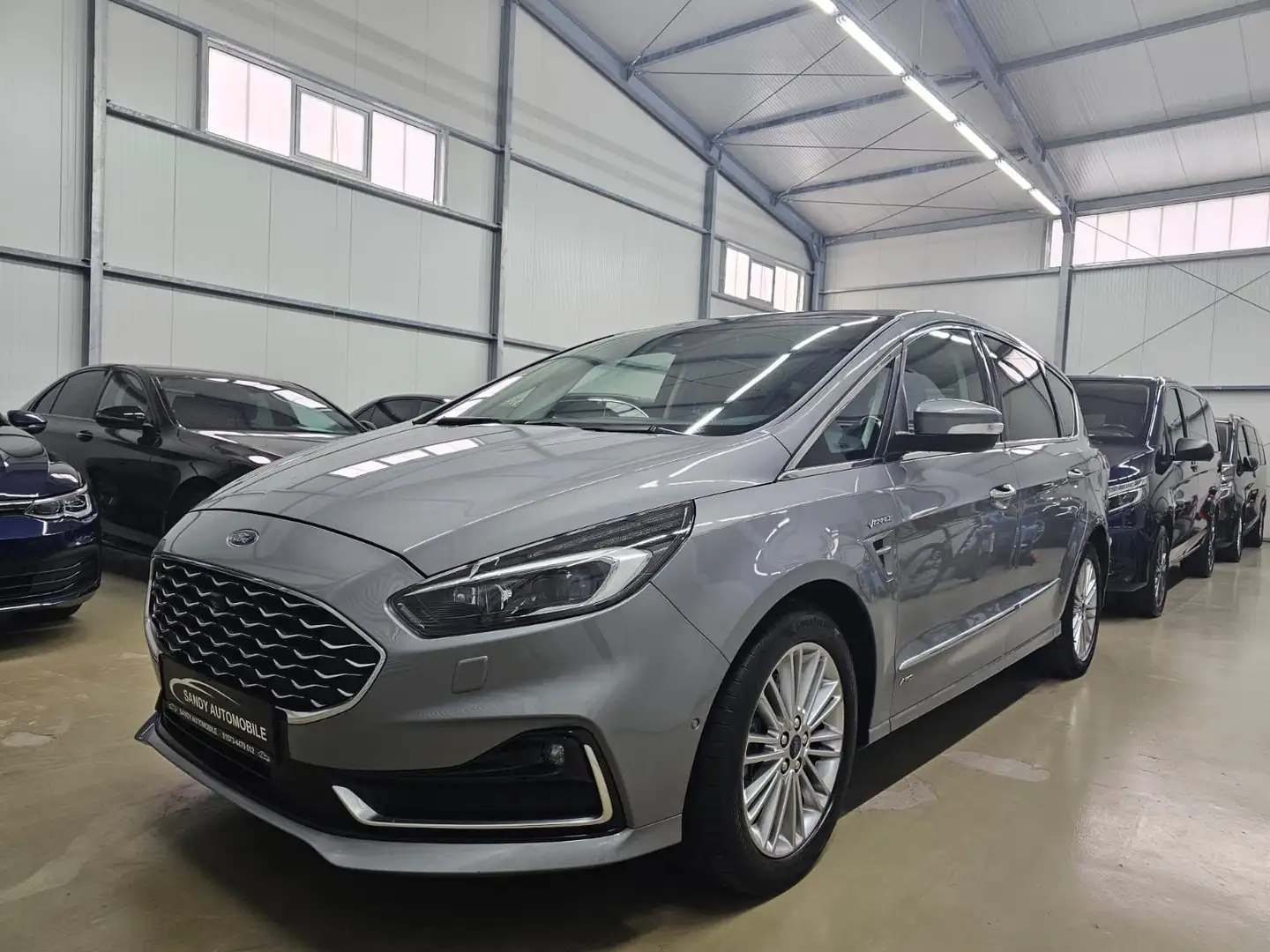 Ford S-Max Vignale AWD 7.Sitzer Kamer Vor+Hi Pano LED Silber - 1