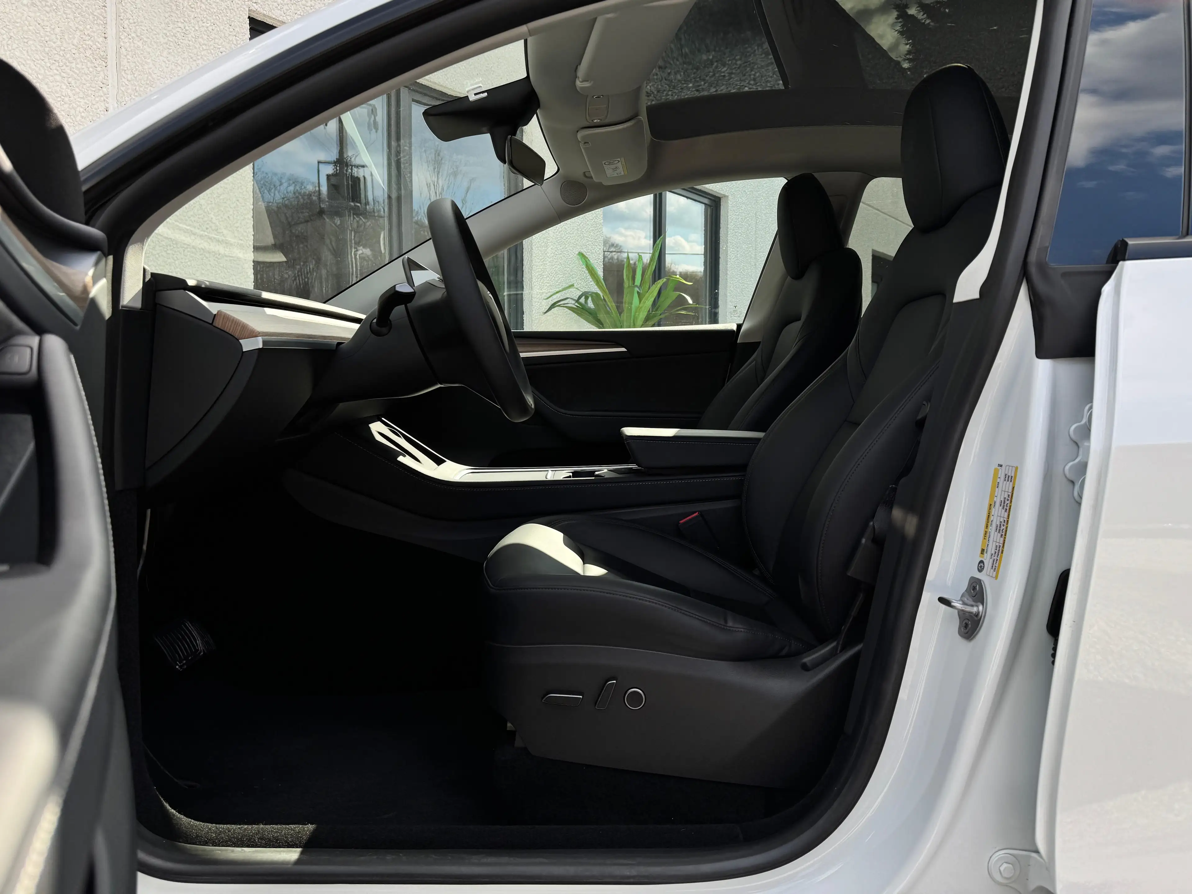 Tesla Model Y STANDARD RANGE 60 kWh - RWD - AUTOPILOT - SENTINELLE - ETAT IMPECCABLE - SOH 94% — photo 15