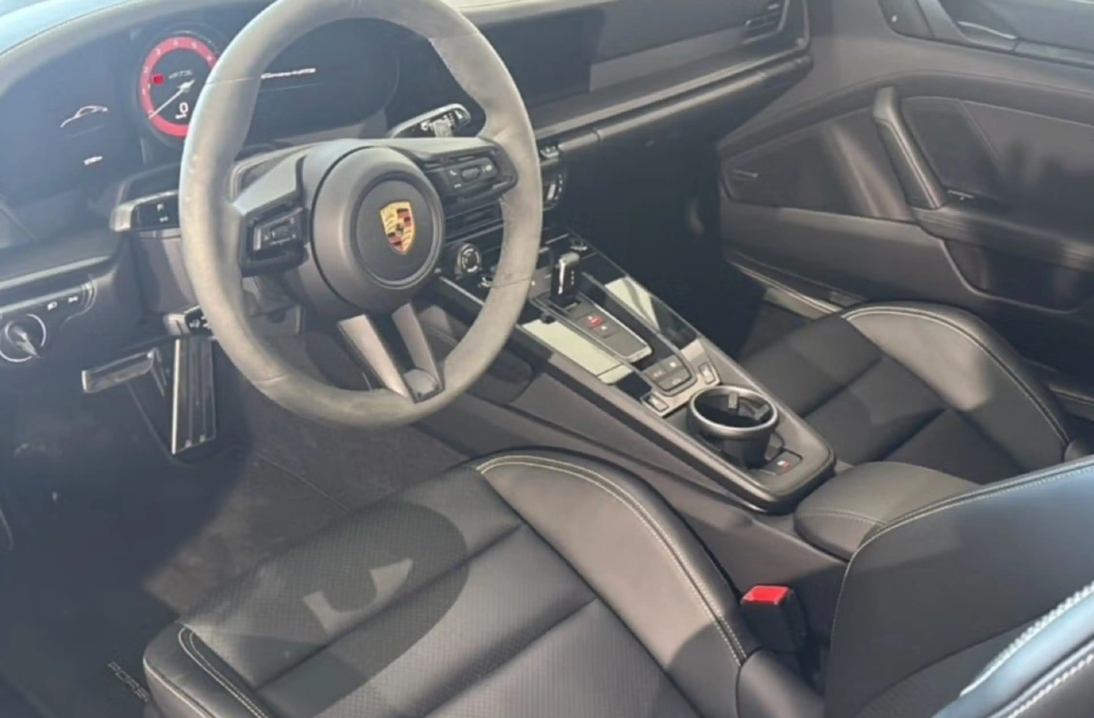 Porsche 911 Carrera 4 GTS BOSE*SCHIEBEDACH*360°PVTS Plus — photo 10