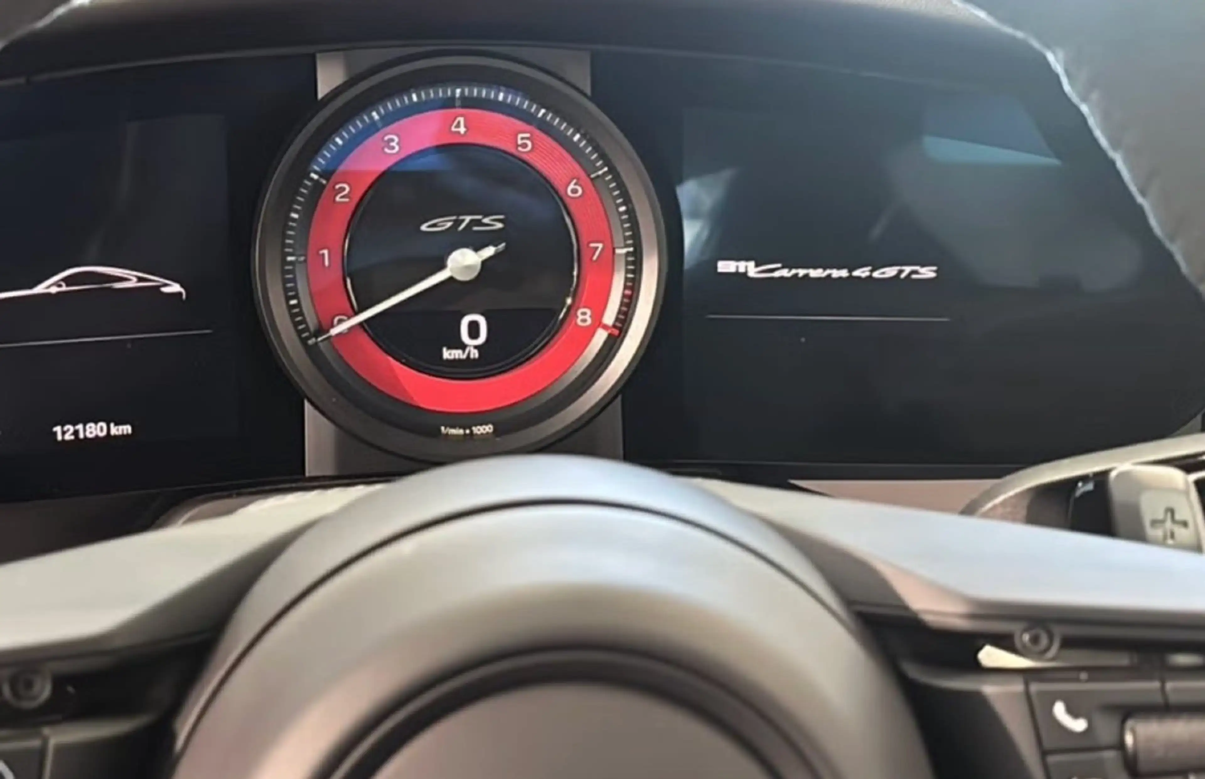 Porsche 911 Carrera 4 GTS BOSE*SCHIEBEDACH*360°PVTS Plus — photo 13