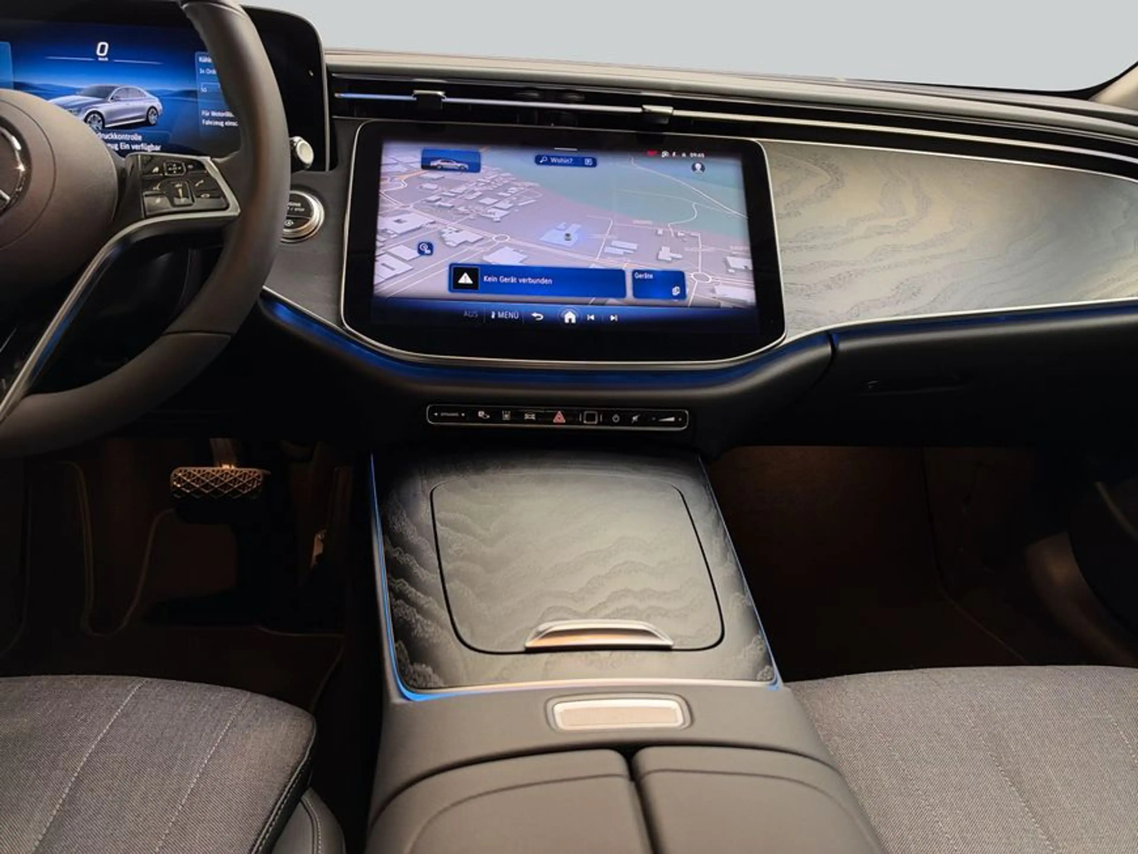Mercedes-Benz E 220 E-Klasse — photo 14