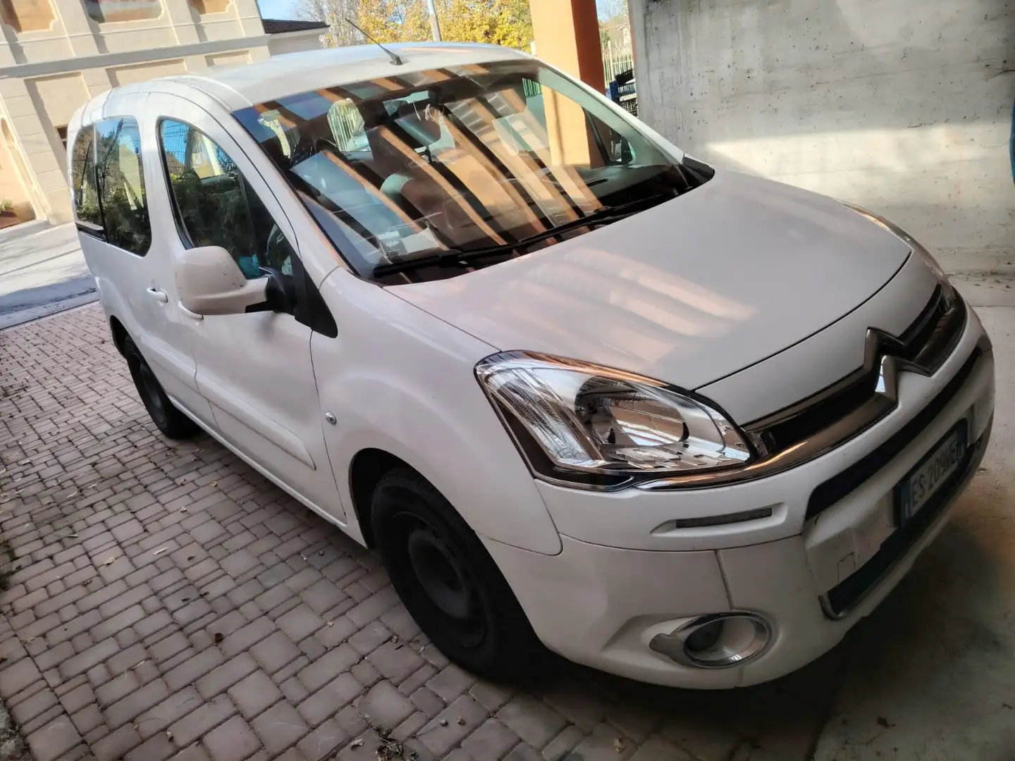 Citroen Berlingo Berlingo 2.0 hdi Multispace c/airbag,TA Wit - 2