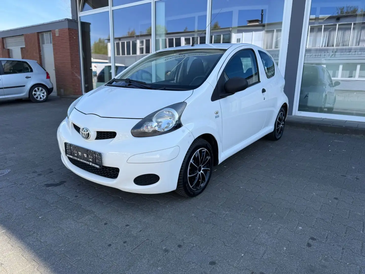 Toyota Aygo AYGO Basis 1.0*Radio*USB*AUX*CD Alb - 1