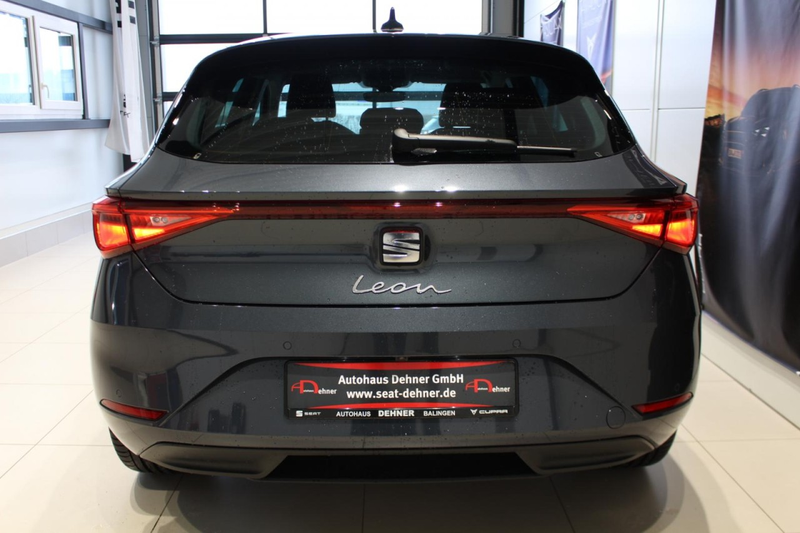 SEAT Leon Style Edition 1.5 eTSI DSG ACC+CARPLAY+RKAM Klima — photo 4