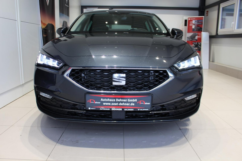 SEAT Leon Style Edition 1.5 eTSI DSG ACC+CARPLAY+RKAM Klima — photo 3
