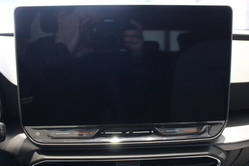 SEAT Leon Style Edition 1.5 eTSI DSG ACC+CARPLAY+RKAM Klima — photo 9