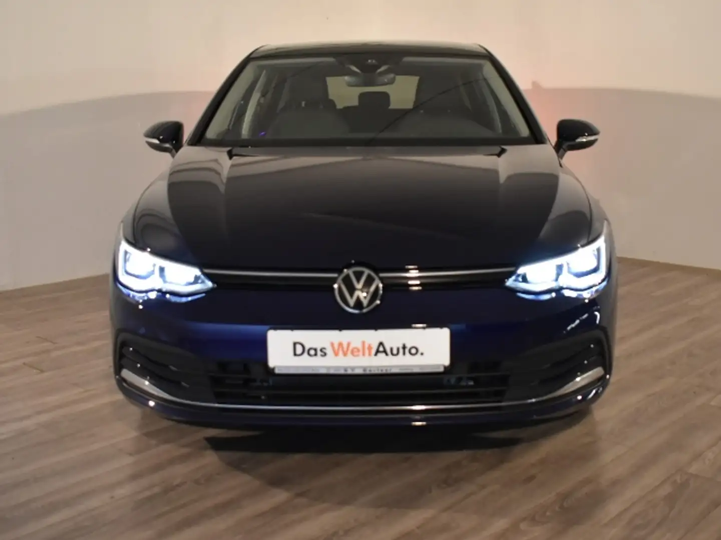 Volkswagen Golf VIII ACTIVE 1.0 TSI DSG PANO MATRIX LED ACC DAB+ Bleu - 2