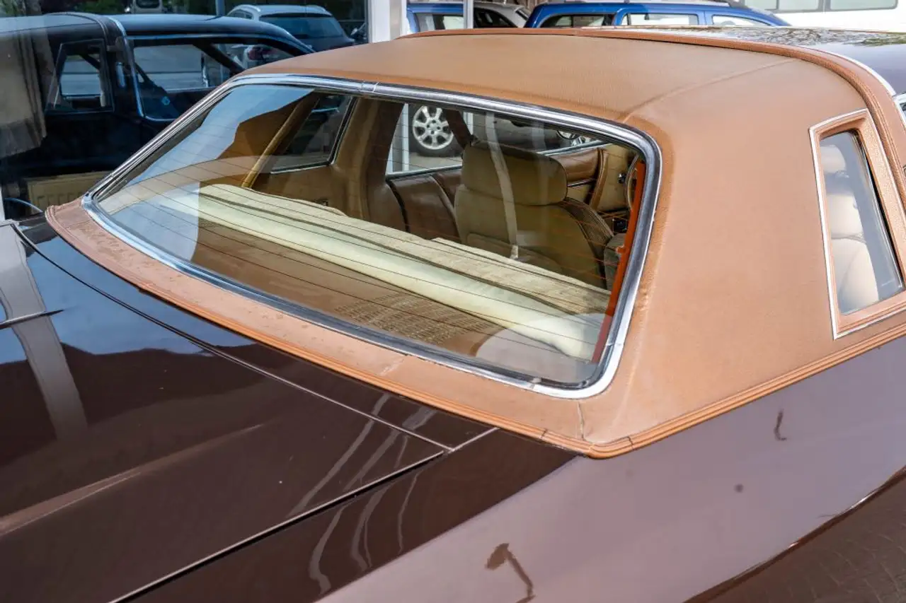 Chrysler Cordoba Coupe V8 5.2L two Door Oldimer inclusive H, foto 11