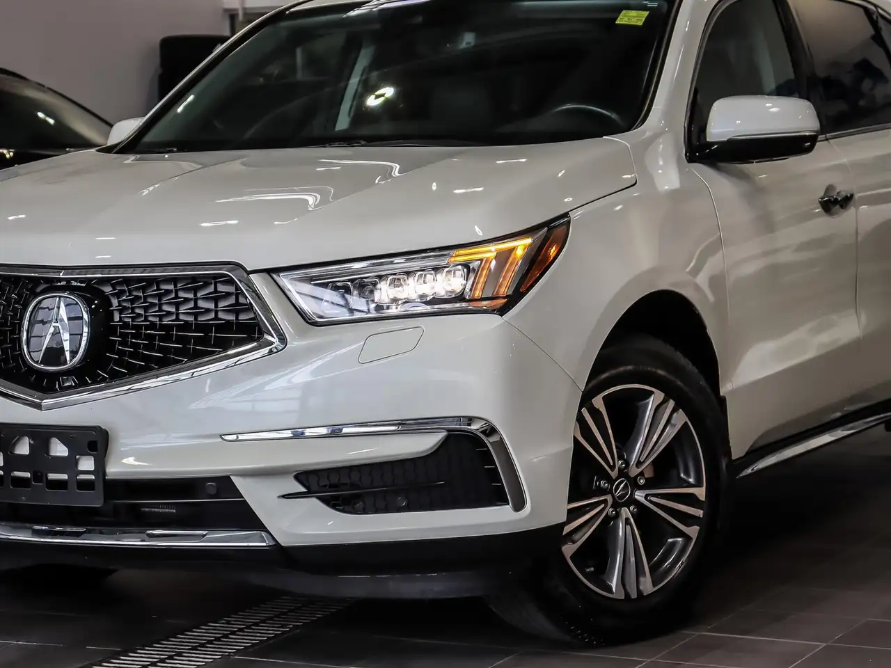 Acura MDX снимка Acura MDX