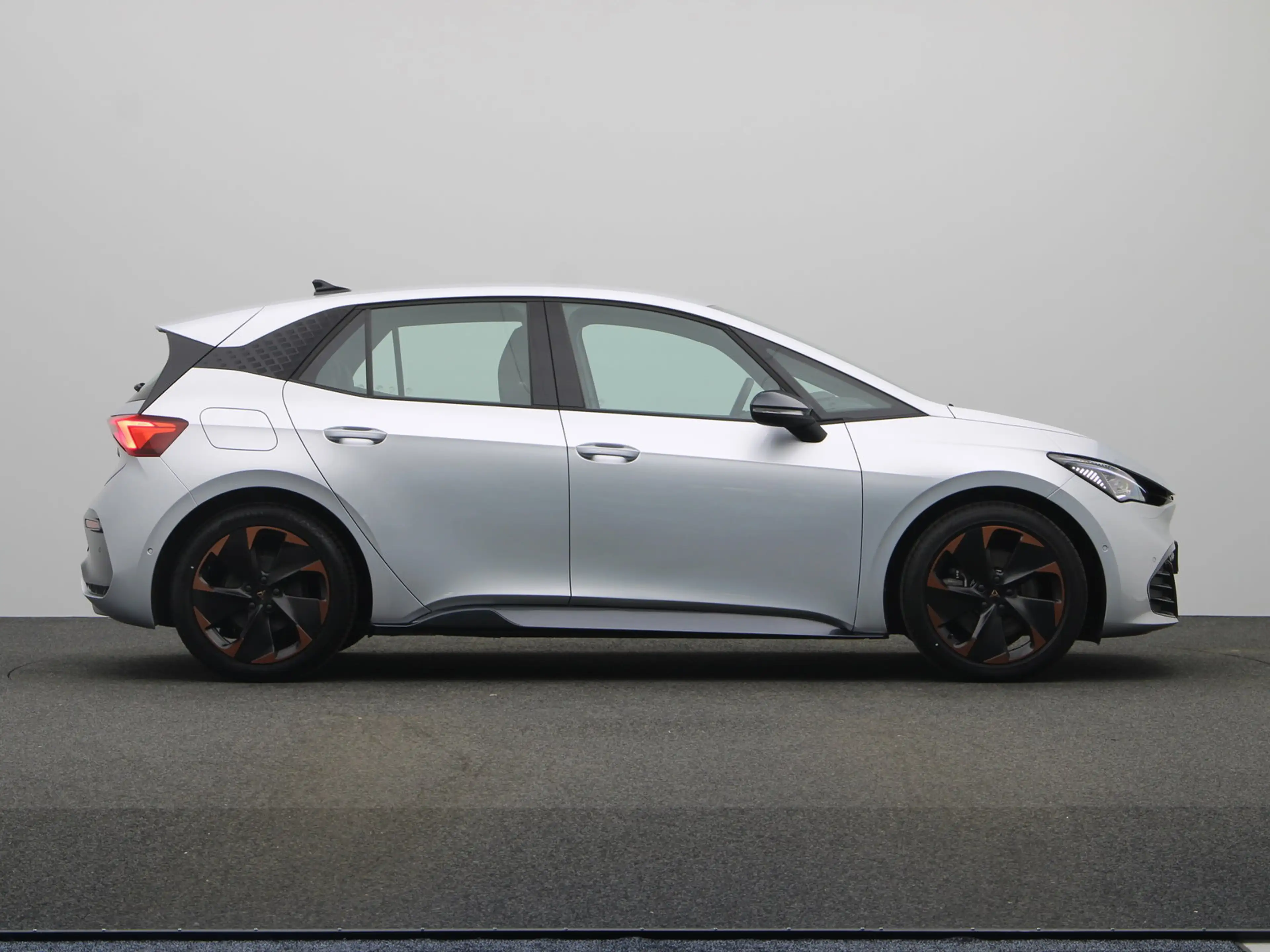 CUPRA Born Born eBoost 231pk (170kW) v 58 kWh — photo 6