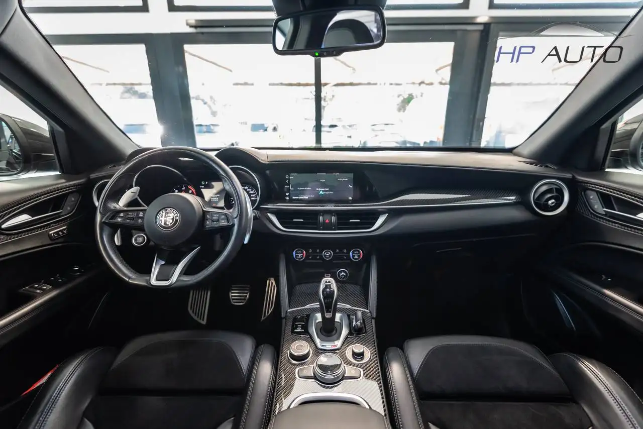 Alfa Romeo Stelvio 2021 — фото 11