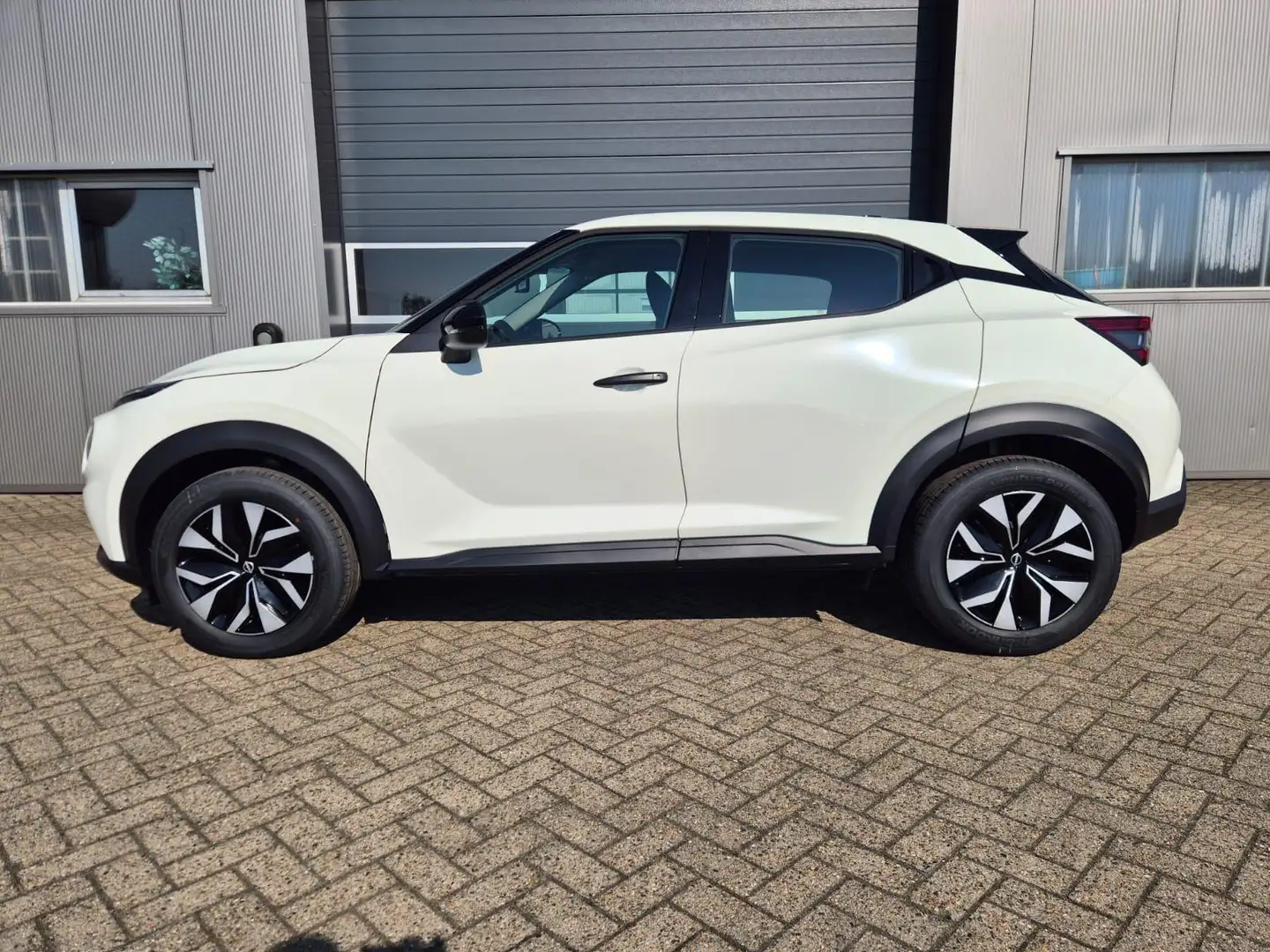 Nissan Juke 1.0 DIG-T 114PS Acenta Klimaautomatik Sitzheizu... Weiß - 1