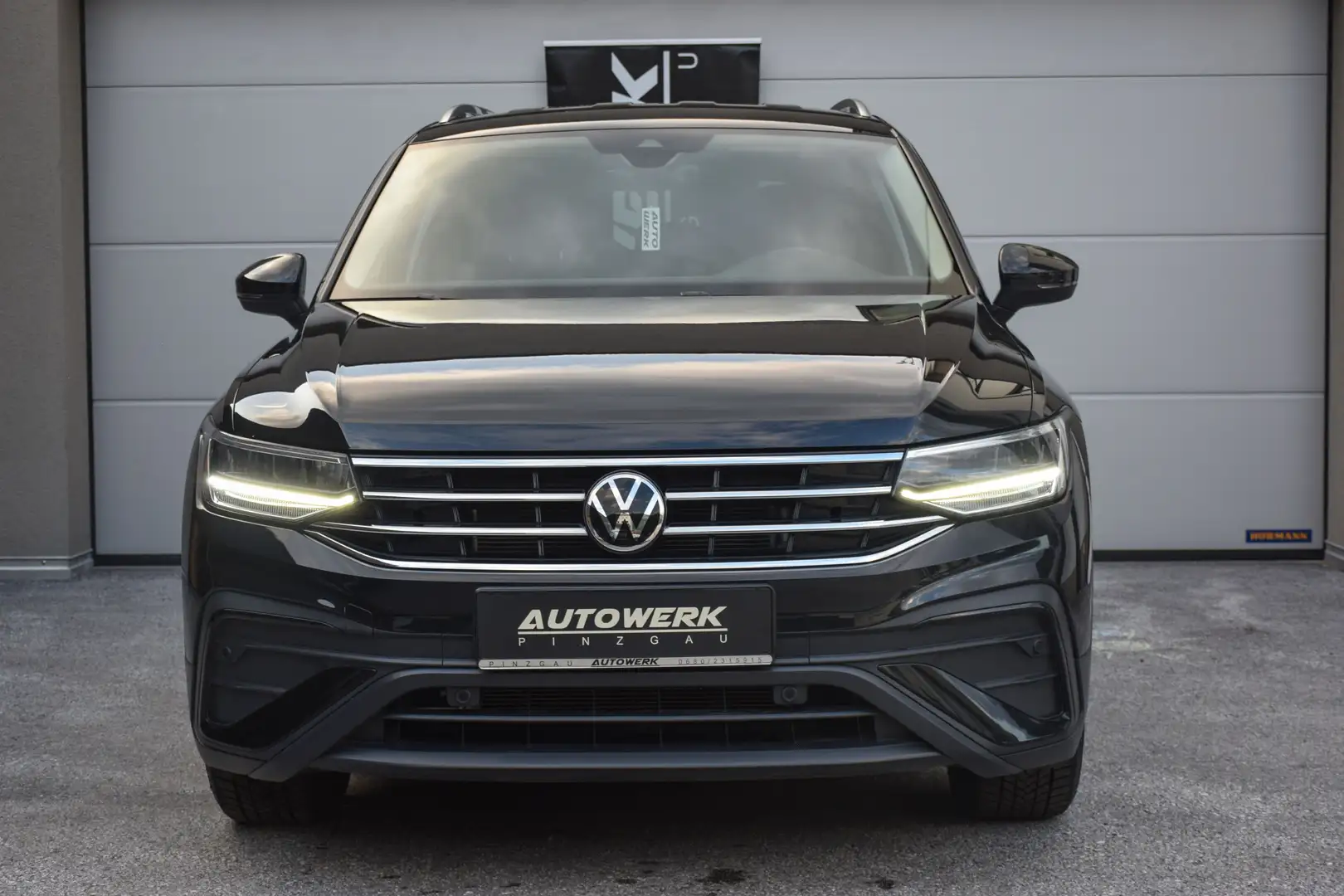 Volkswagen Tiguan Allspace Tiguan 2,0 TDI SCR DSG 4Motion Allspace Life Schwarz - 2