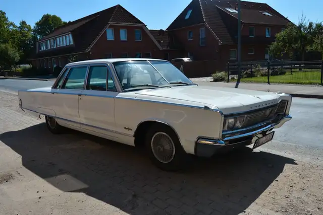 Chrysler New Yorker