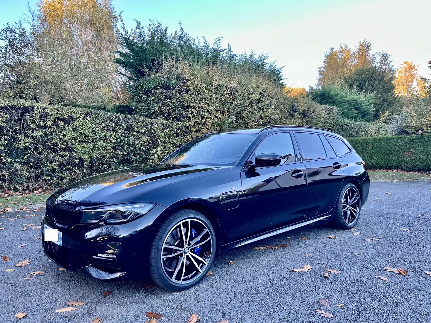 BMW 330 Noir - 1