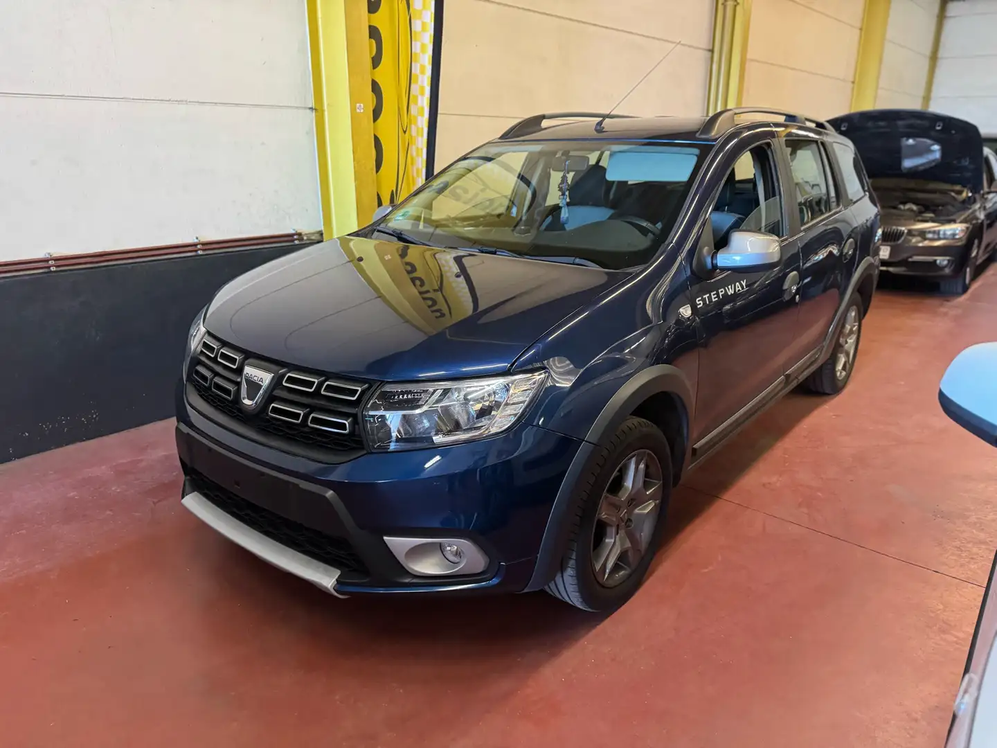 Dacia Logan MCV 1.5 Blue dCi Stepway (EU6.2) Bleu - 2