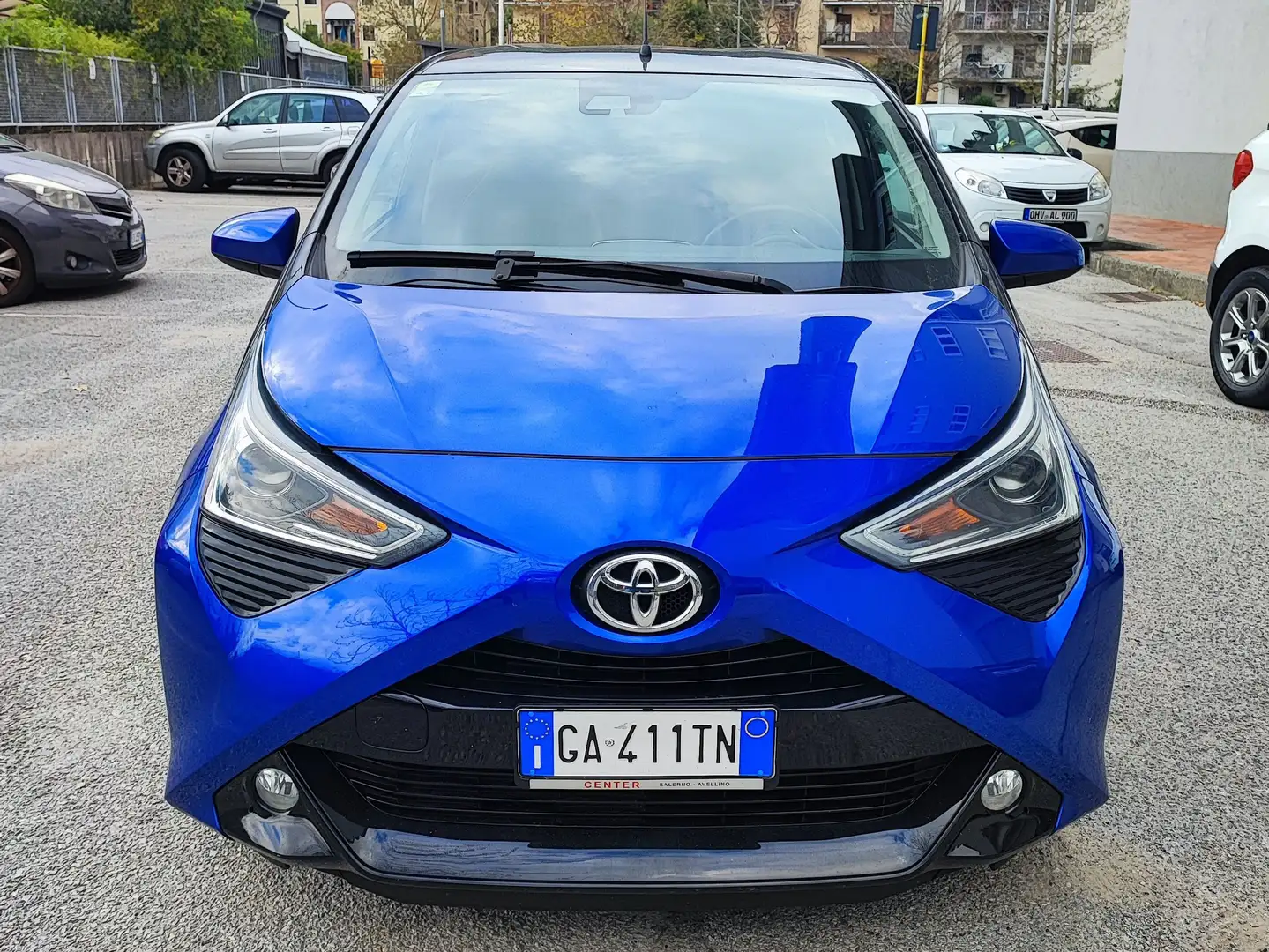 Toyota Aygo Connect MY19 1.0 VVT i-XCLUSIVE Kék - 1