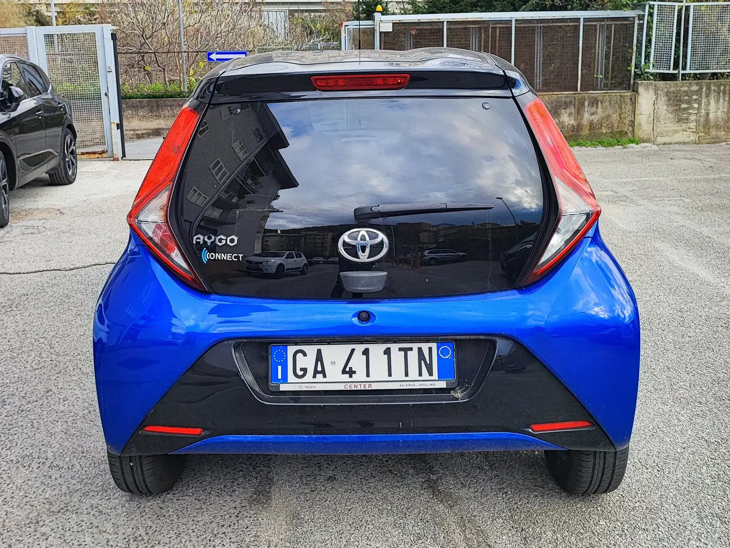 Toyota Aygo Connect MY19 1.0 VVT i-XCLUSIVE Bleu - 2