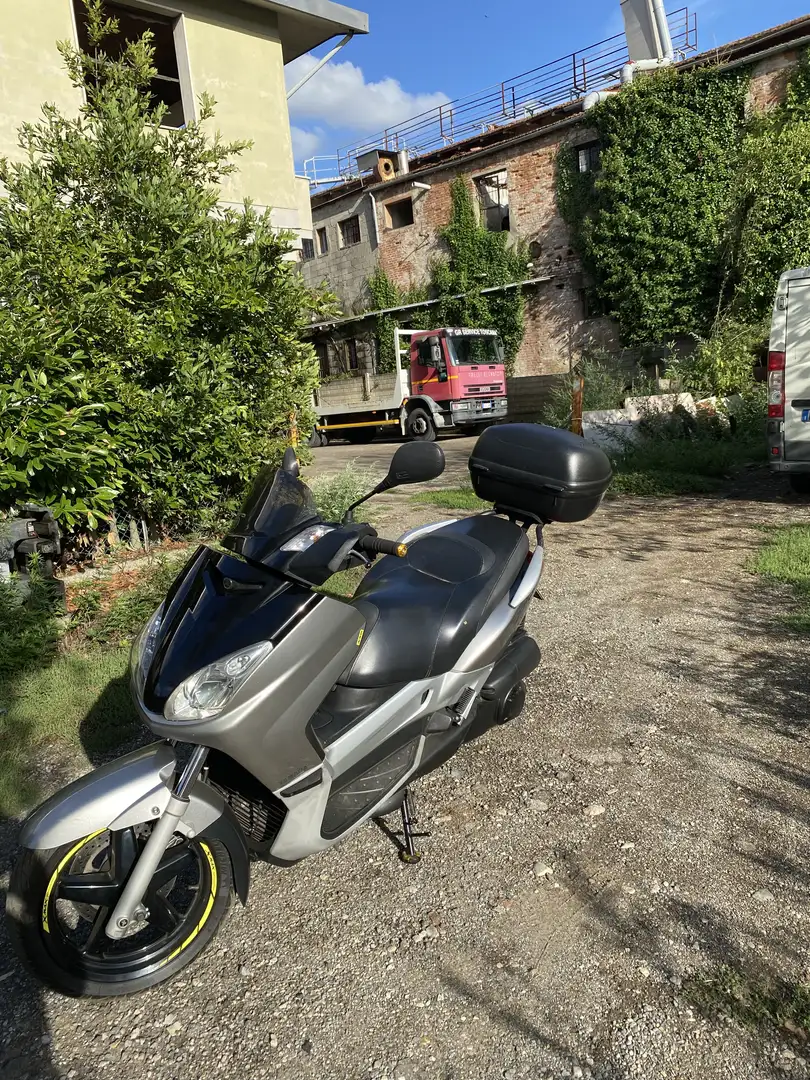 Yamaha X-Max 250 Сірий - 2